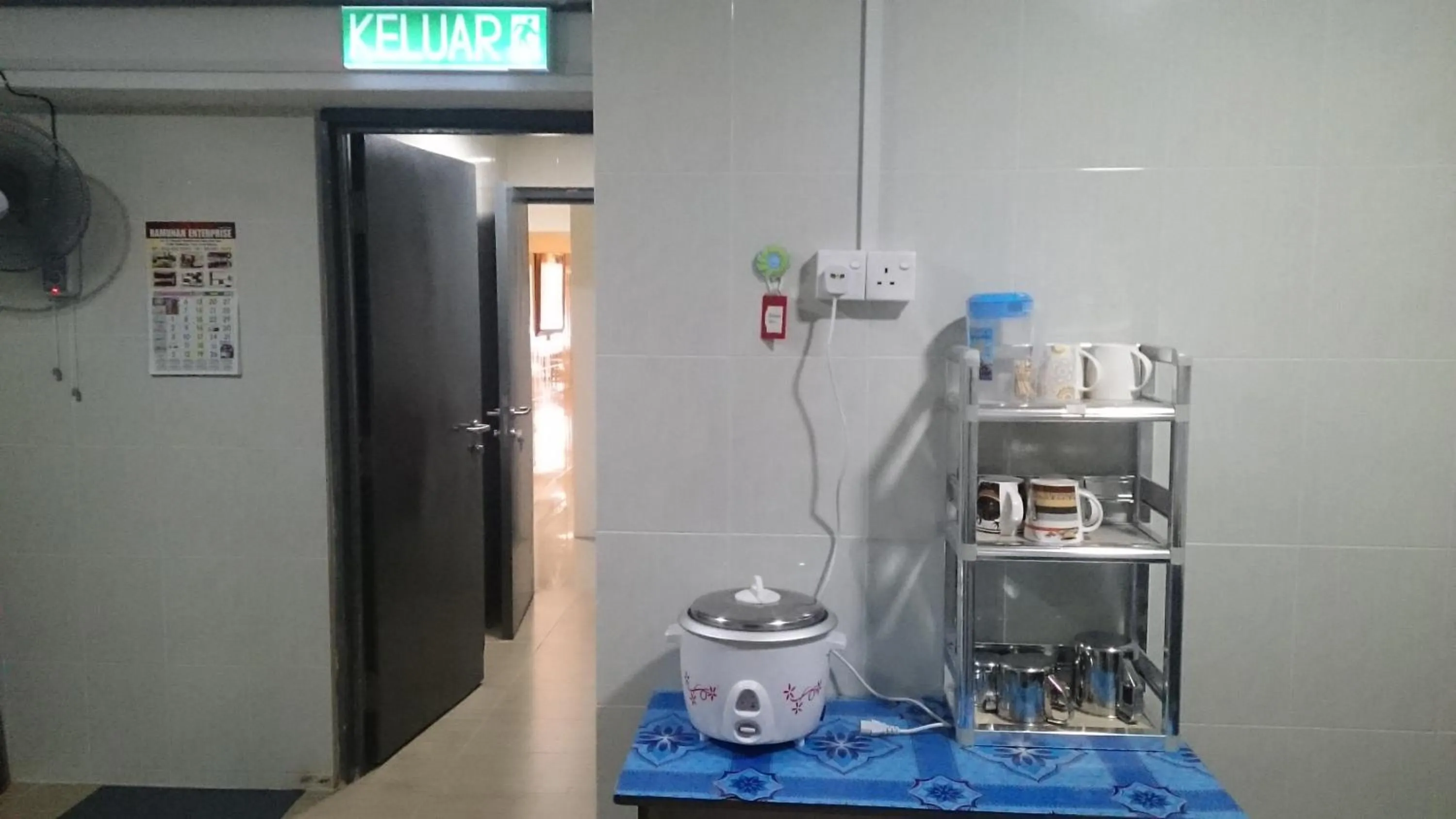 Kitchen or kitchenette in Axis Hotel