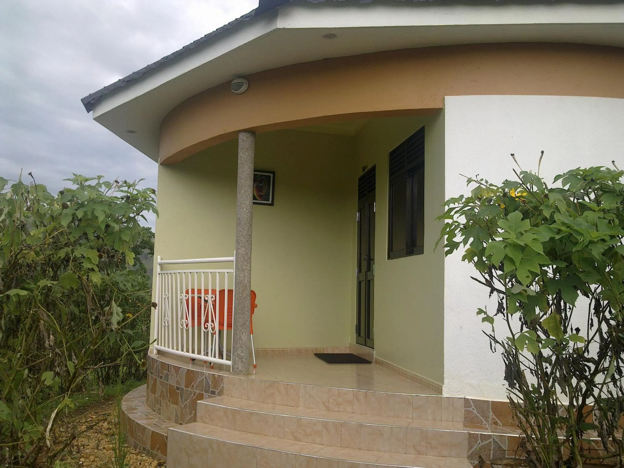 Balcony/Terrace in The Crested Crane Bwindi Hotel