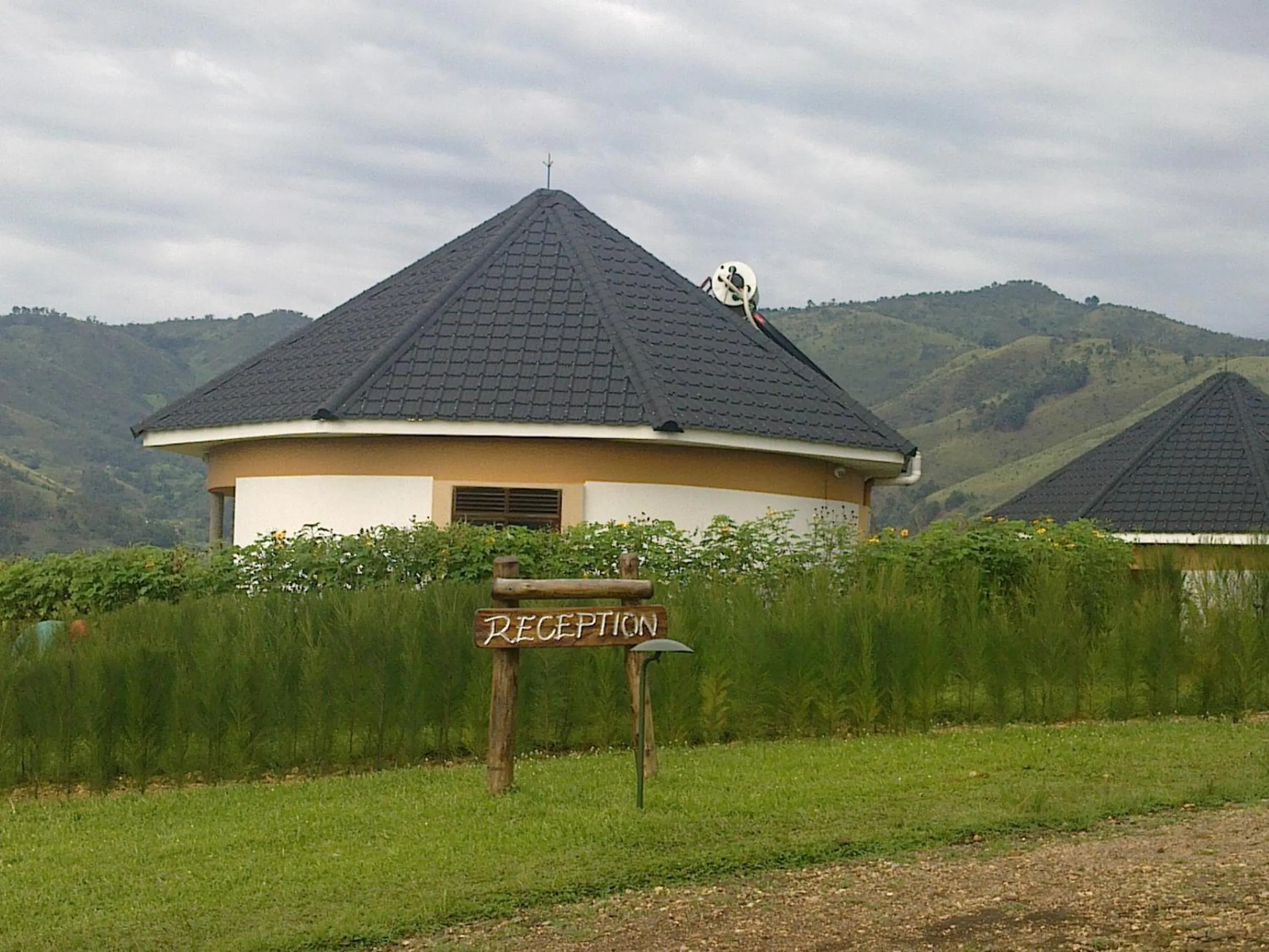 Logo/Certificate/Sign in The Crested Crane Bwindi Hotel