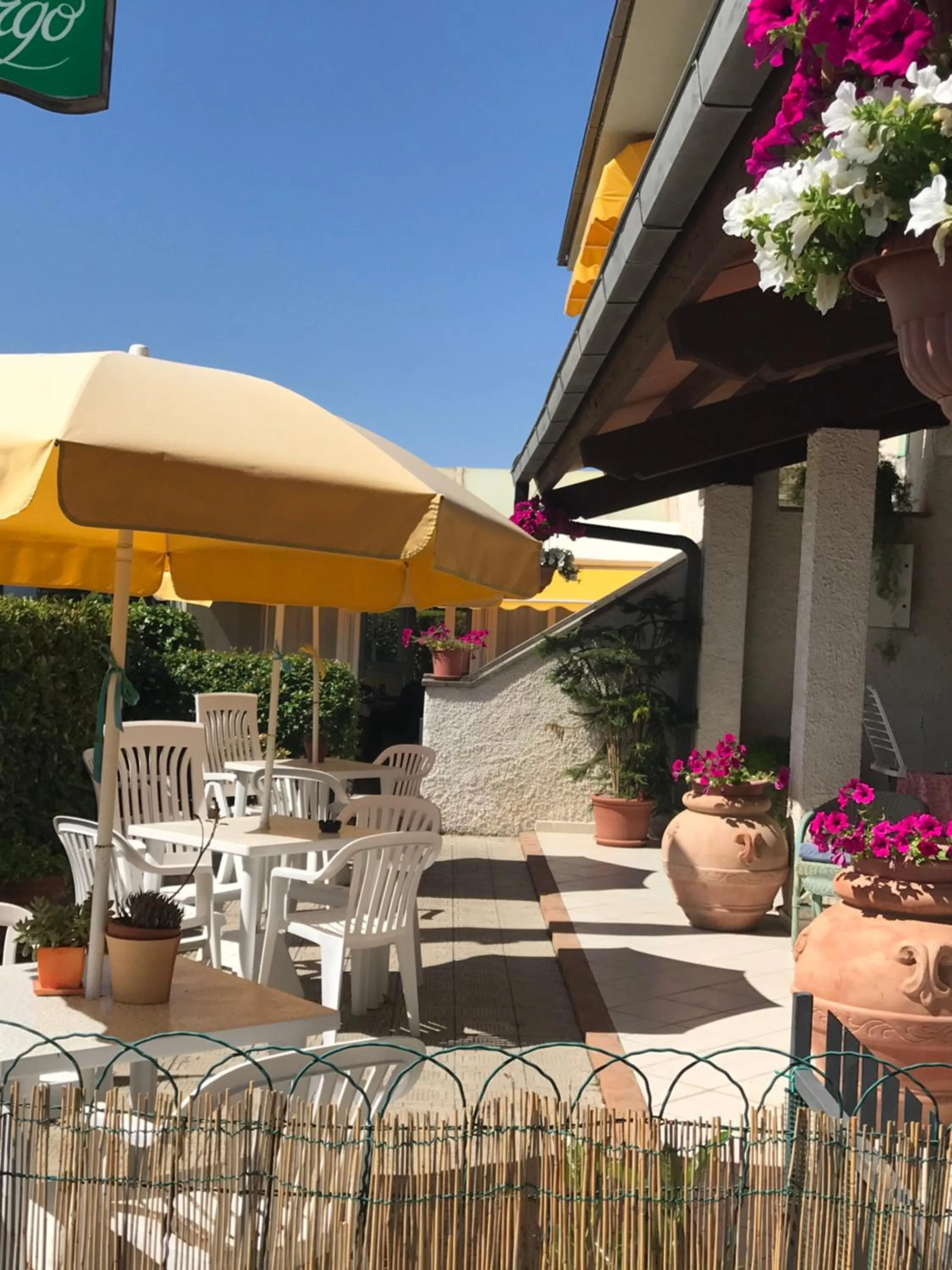 Restaurant/Places to Eat in Albergo Rispescia