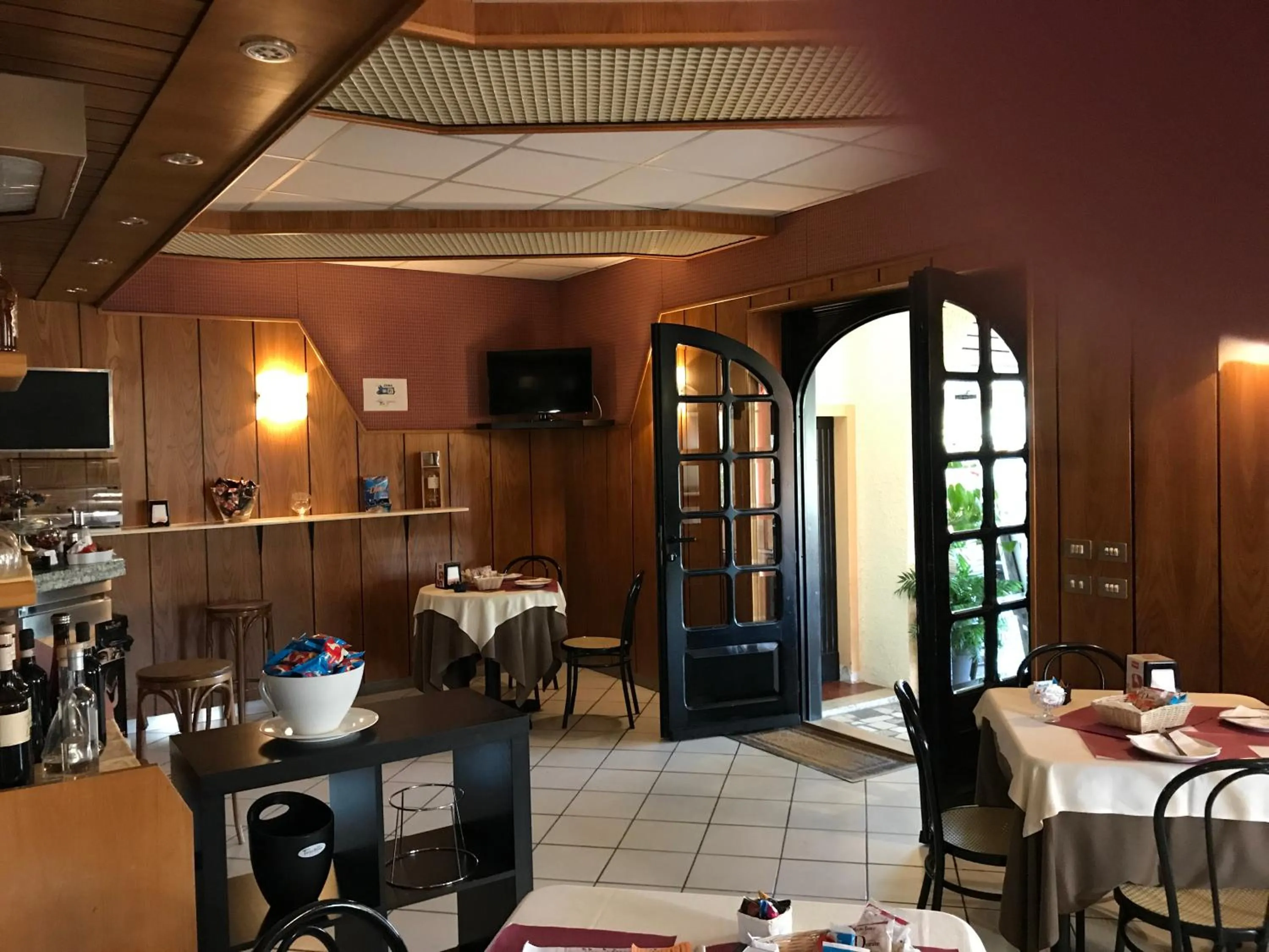 Restaurant/Places to Eat in Albergo Rispescia