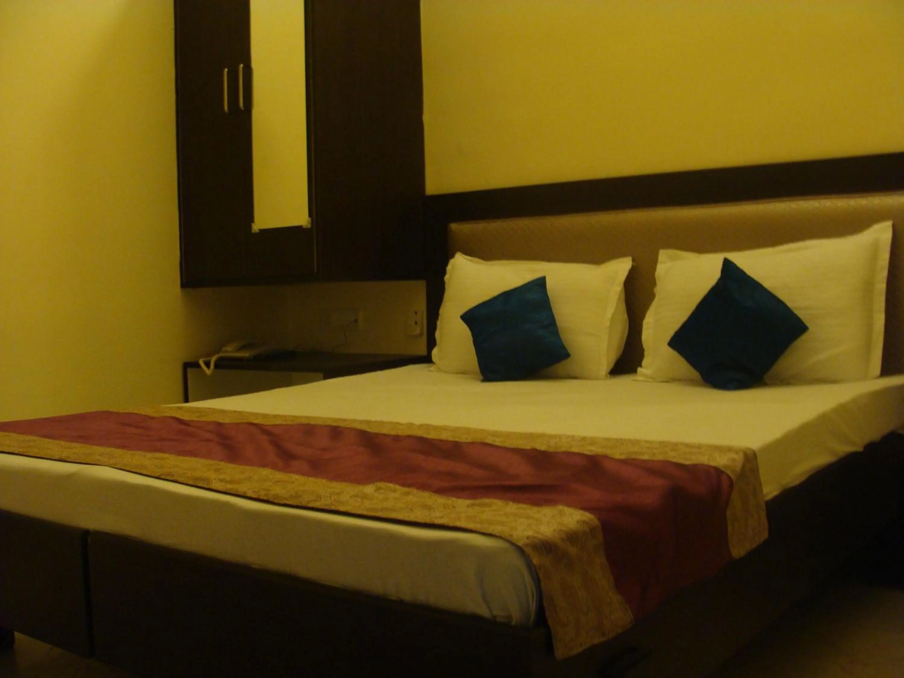 Bedroom, Bed in Hotel Abhinandan Grand
