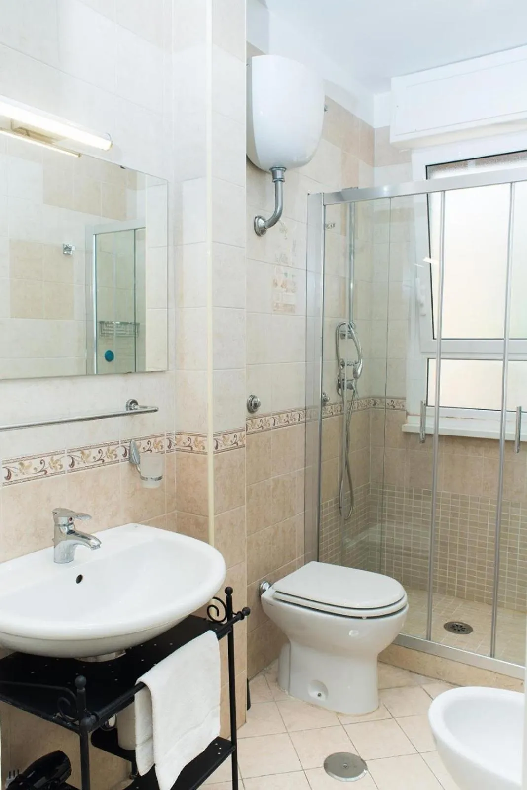 Bathroom in Residenza Flegrea