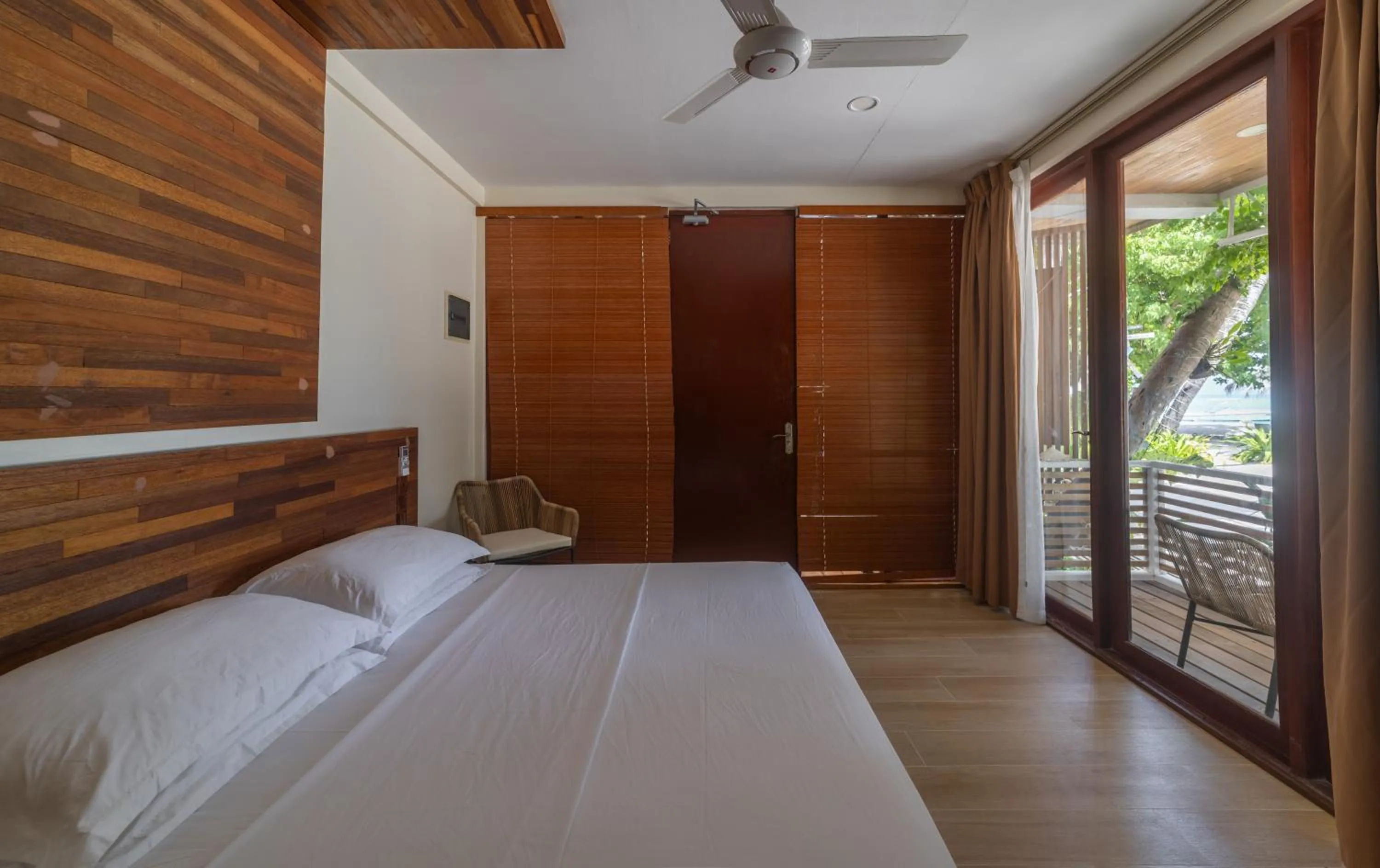 View (from property/room), Bed in Kinan Retreat