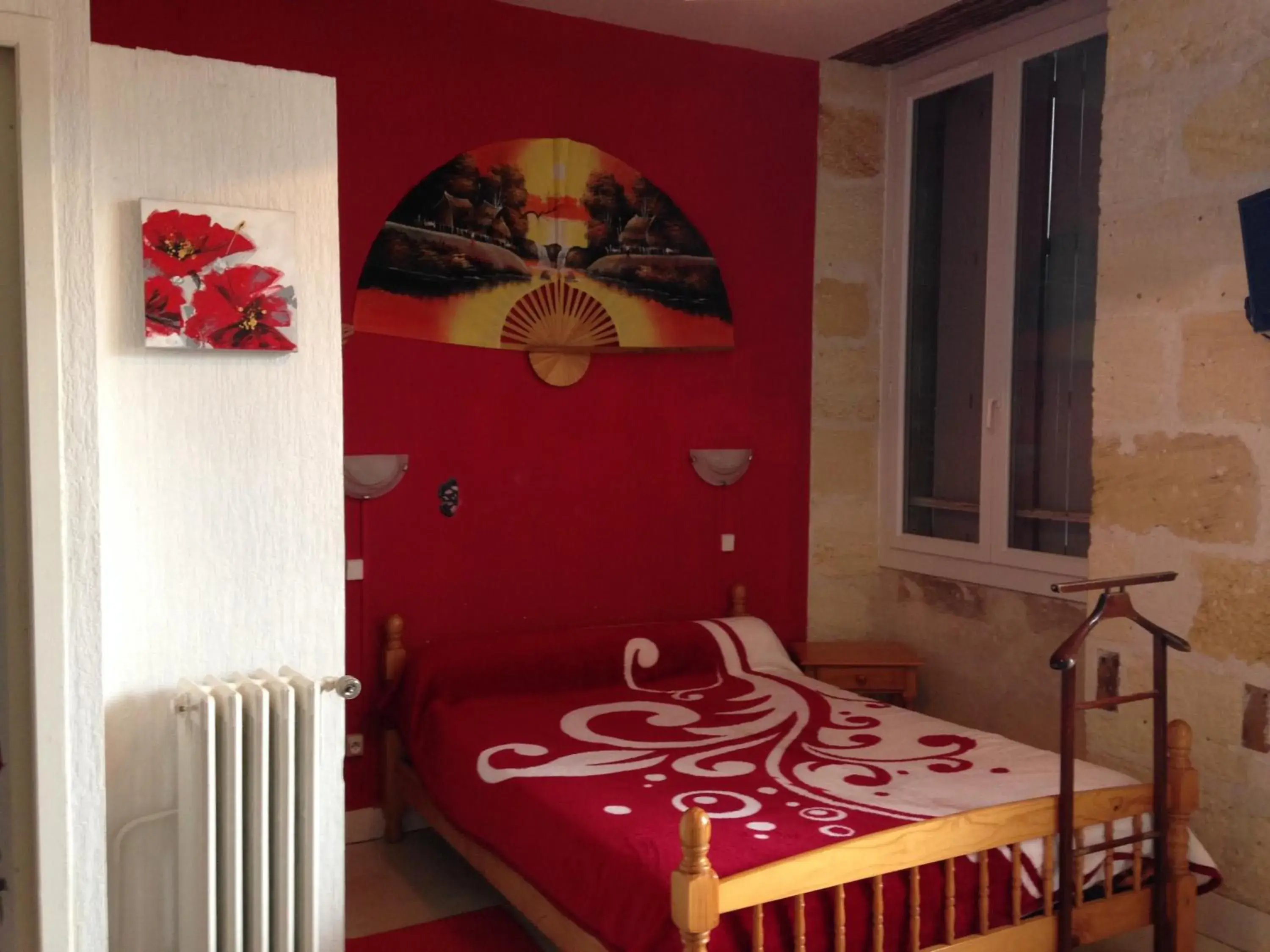 Comfort Triple Room with Shower - single occupancy in Hotel Du Parc Comfort Triple Room with Shower - single occupancy in Hotel Du Parc