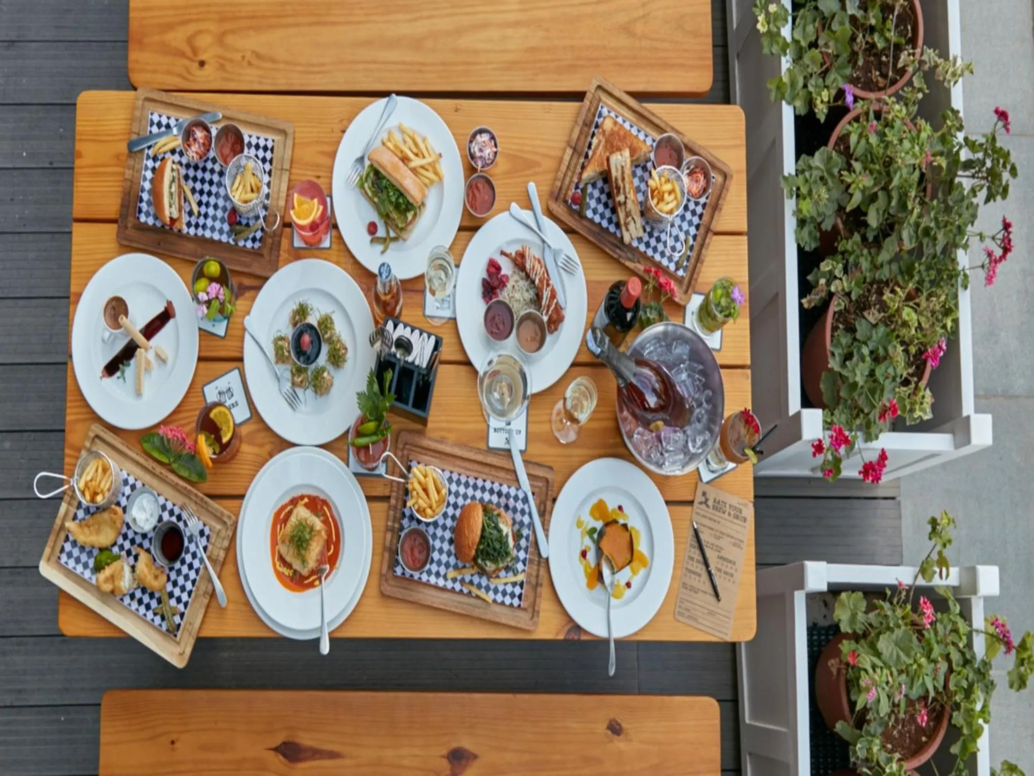 Breakfast in The Waverly Hotel & Residences