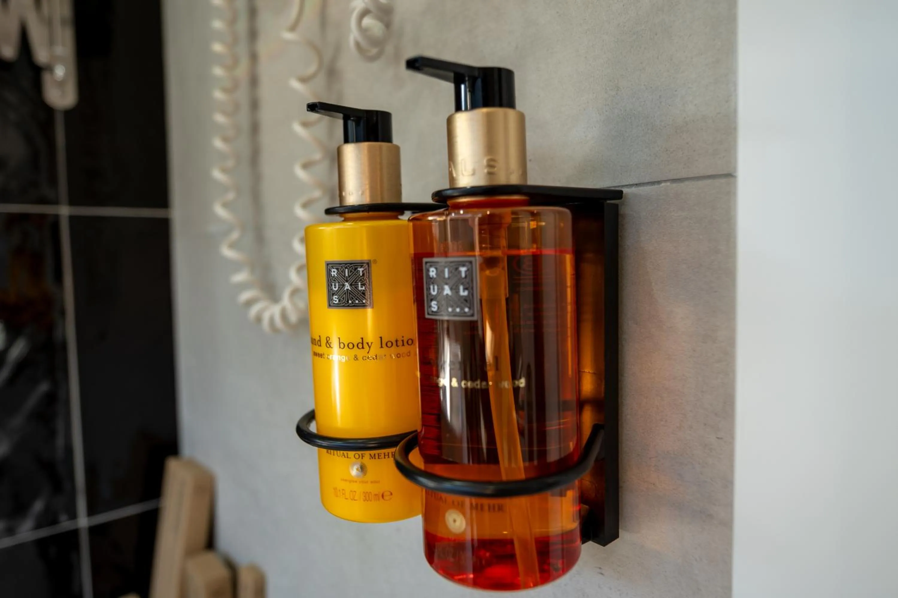 Bathroom in Hotel Roc Meler