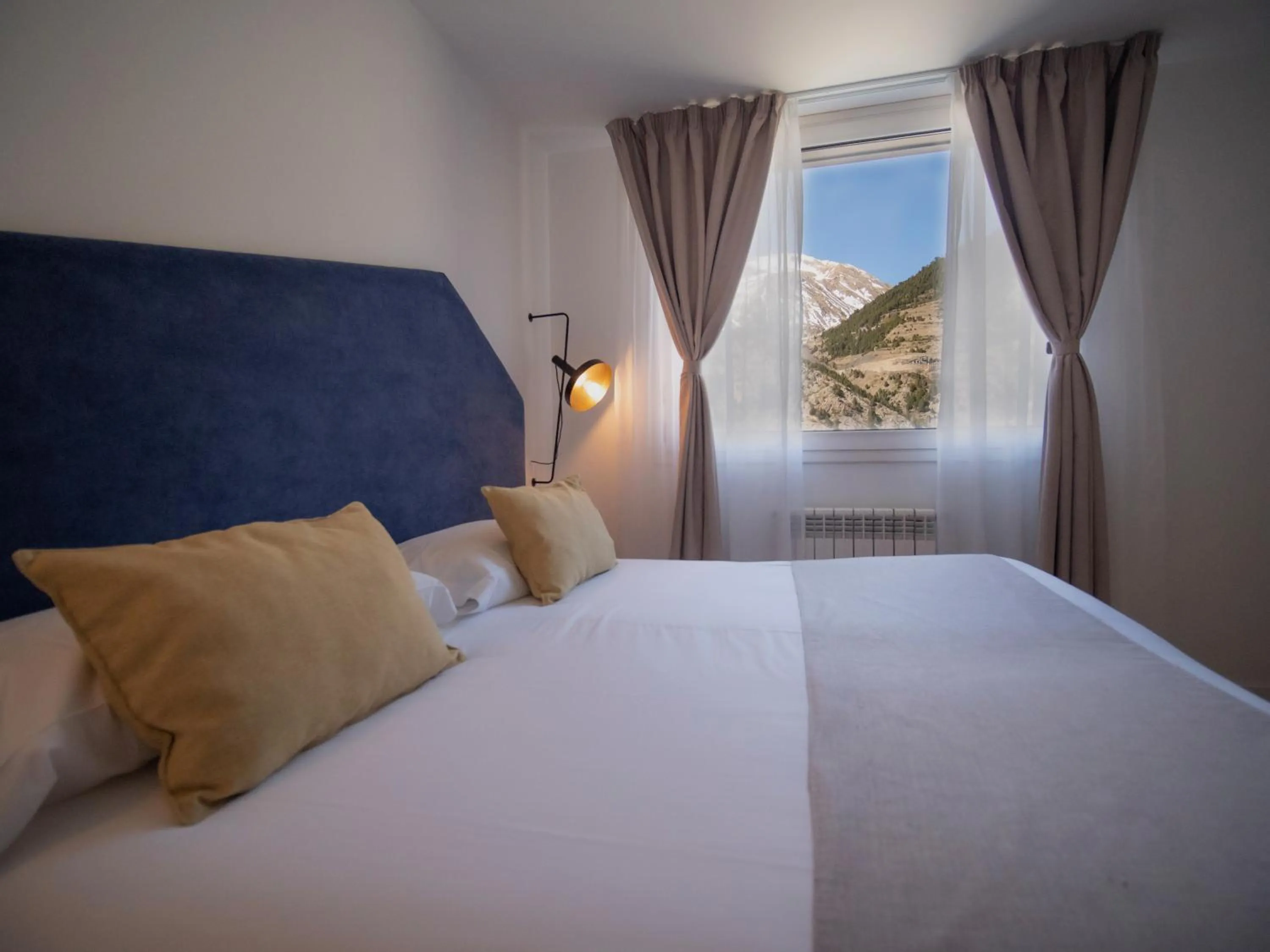 Bed in Hotel Roc Meler