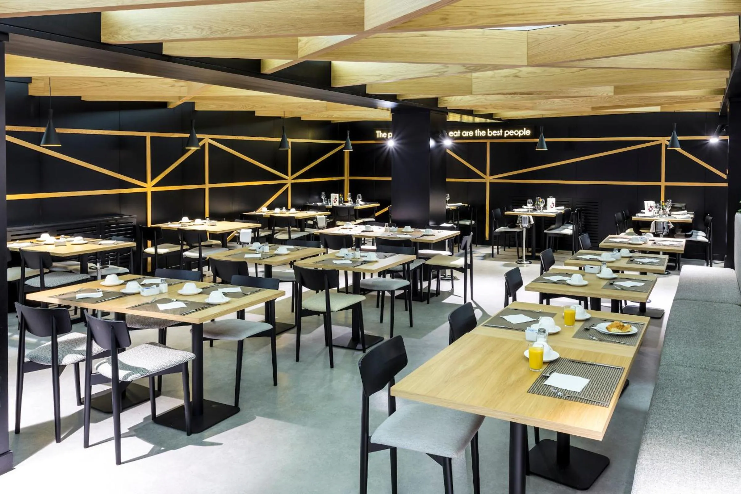 Restaurant/places to eat in Hotel Roc Meler