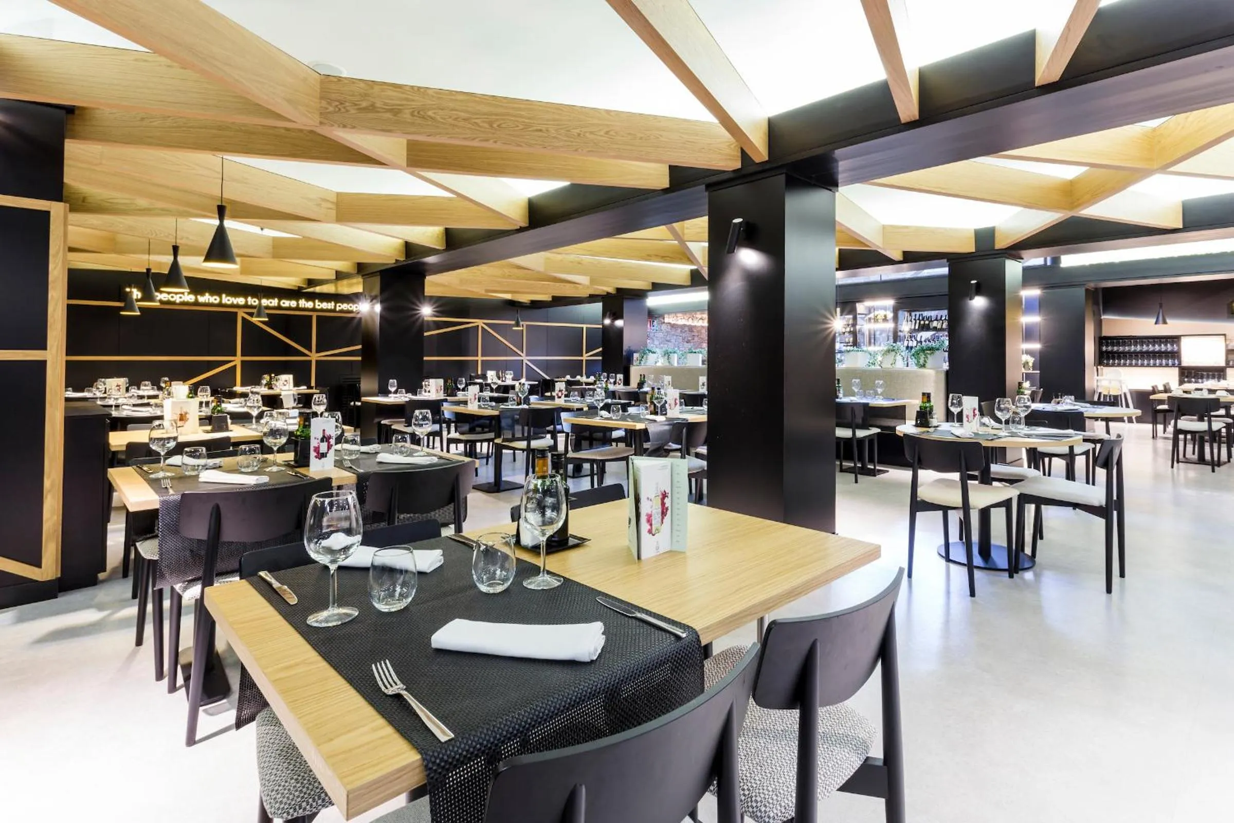 Restaurant/places to eat in Hotel Roc Meler