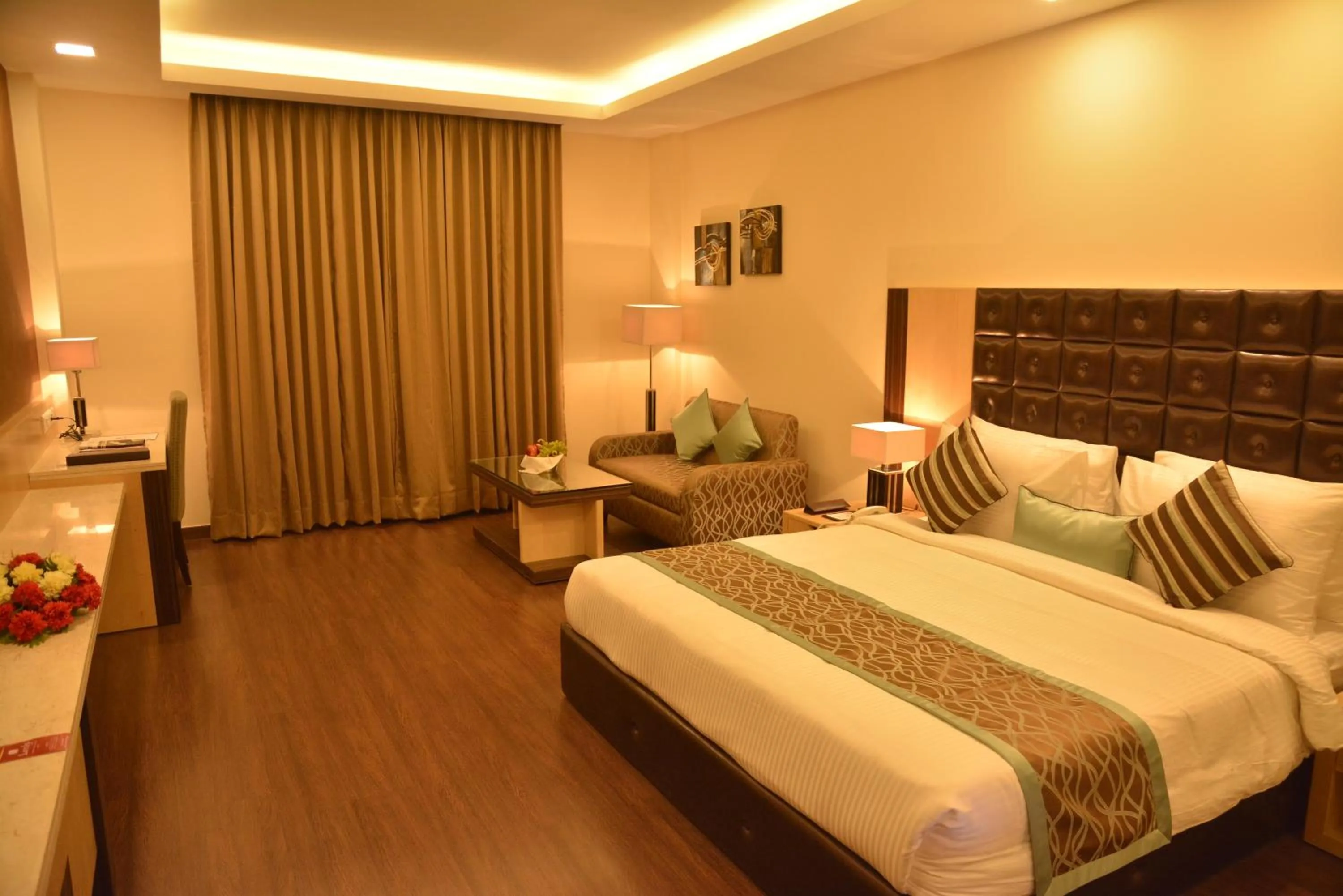 Bedroom, Bed in Grand Plaza Lords Inn Jammu