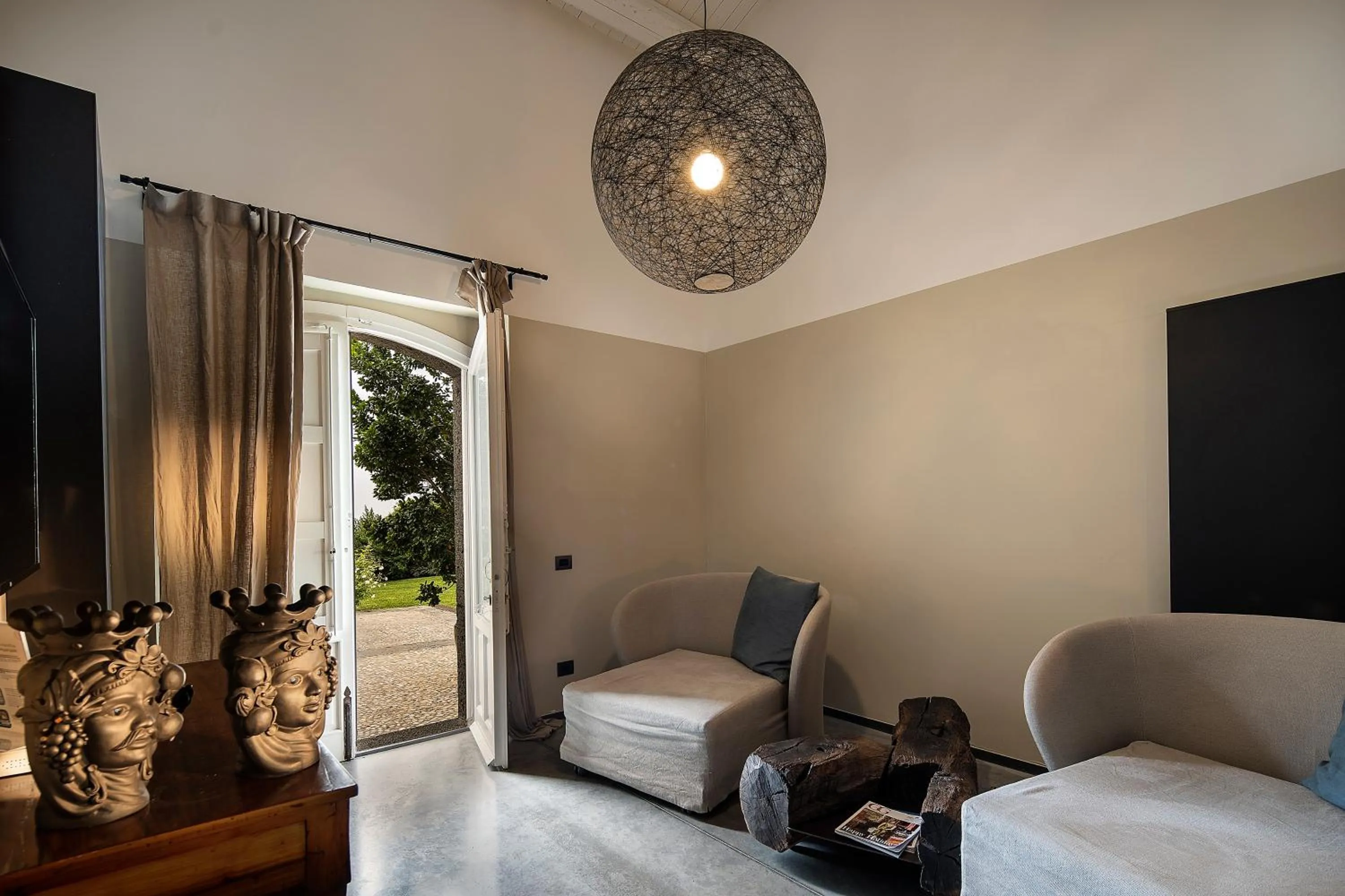 Living room in Donna Carmela Resort & Lodges