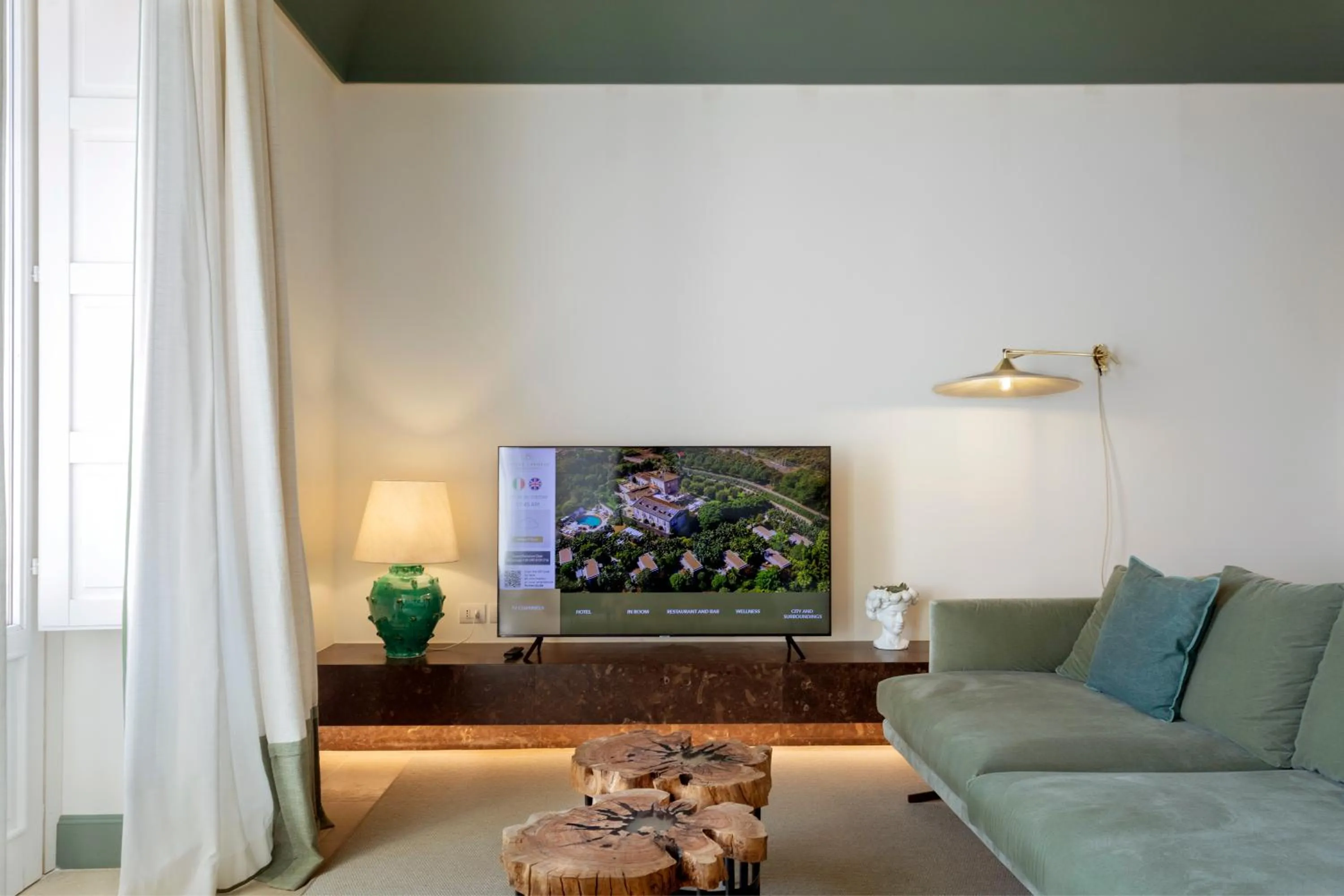 Communal lounge/ TV room in Donna Carmela Resort & Lodges