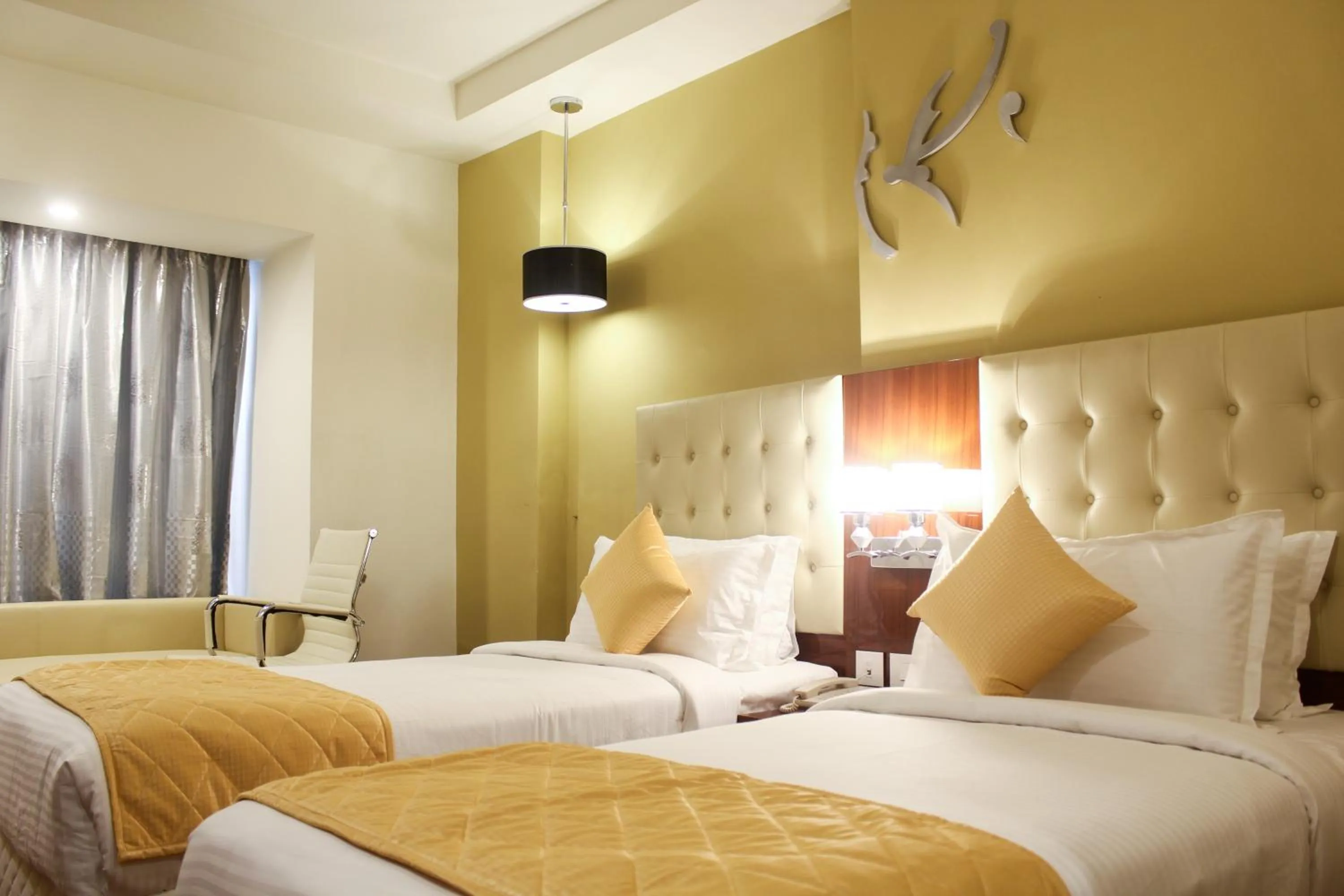 Living room, Bed in Hotel Southern Comfort