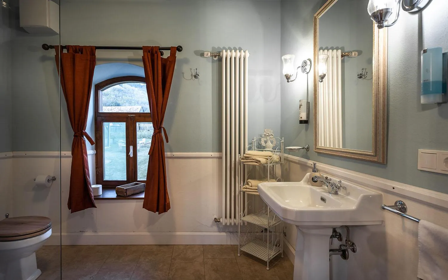 Toilet in Valea Verde Retreat Transilvania