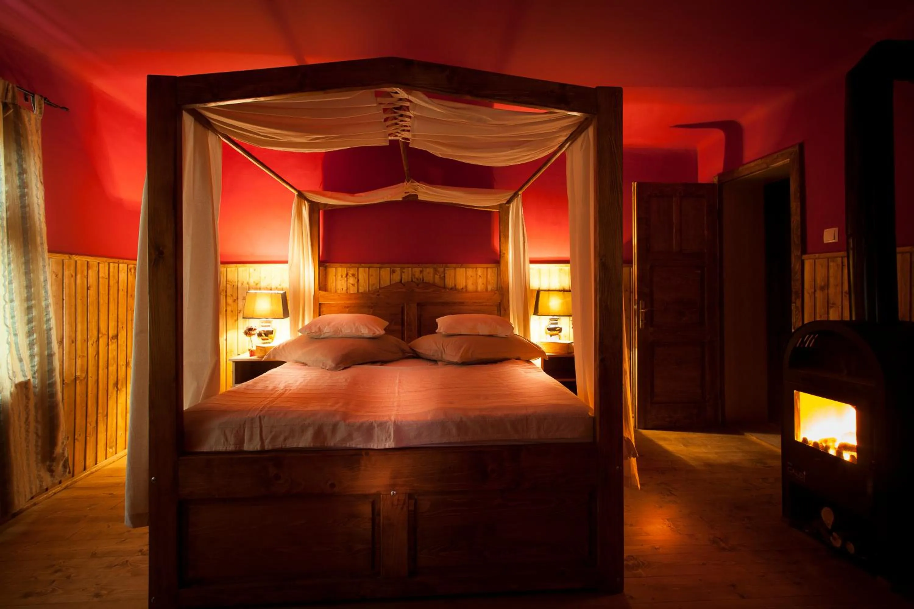 Coffee/tea facilities, Bed in Valea Verde Retreat Transilvania