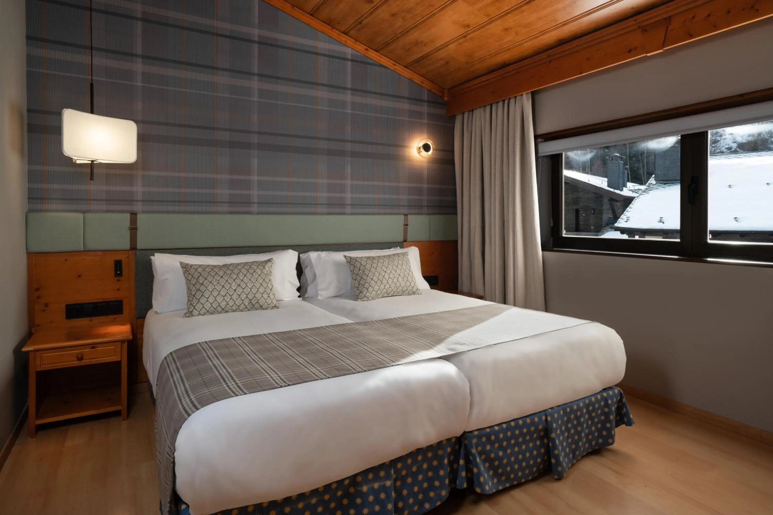 Bed in Hotel Euroski Mountain Resort & Spa