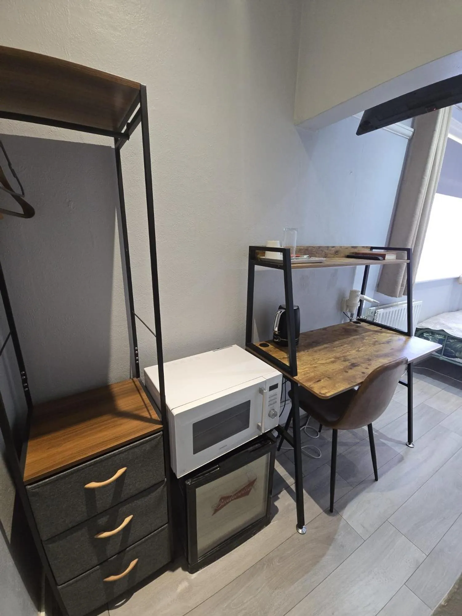 Bed in Glendevon House Hotel