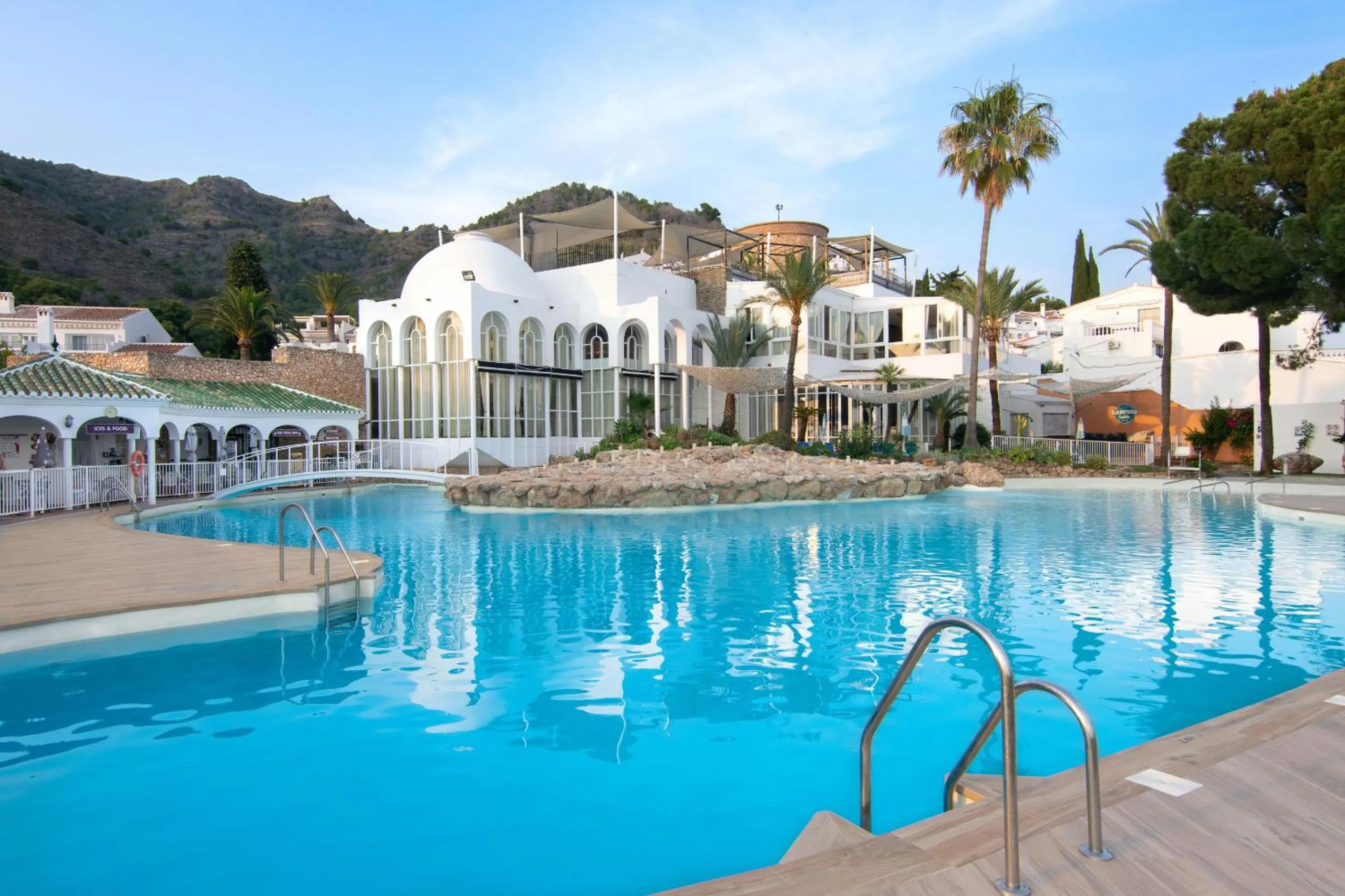 Two-Bedroom Apartment with Terrace in Apartamentos & SPA Torres de San Juan