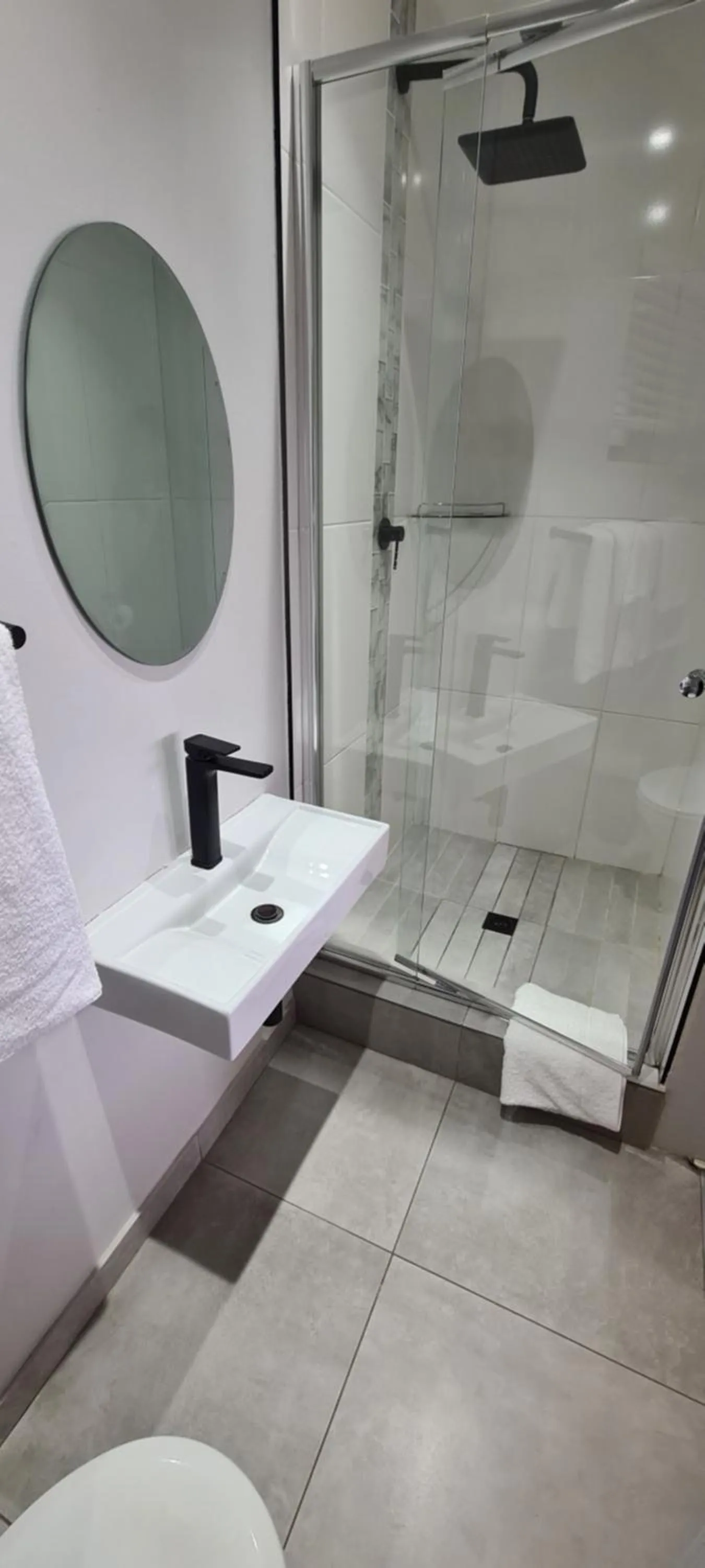 Shower in Greystone Guesthouse