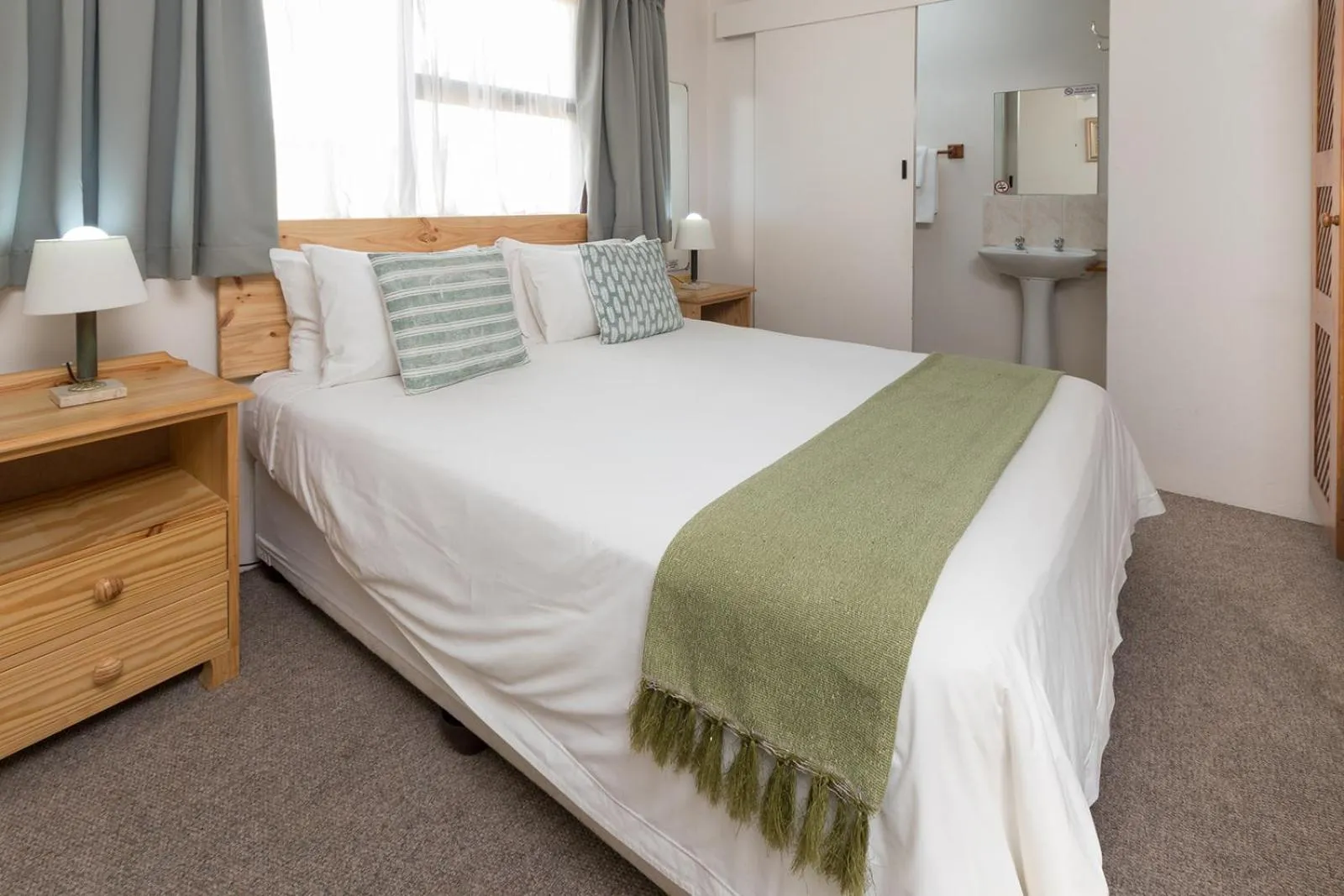 Bedroom, Bed in Greystone Guesthouse