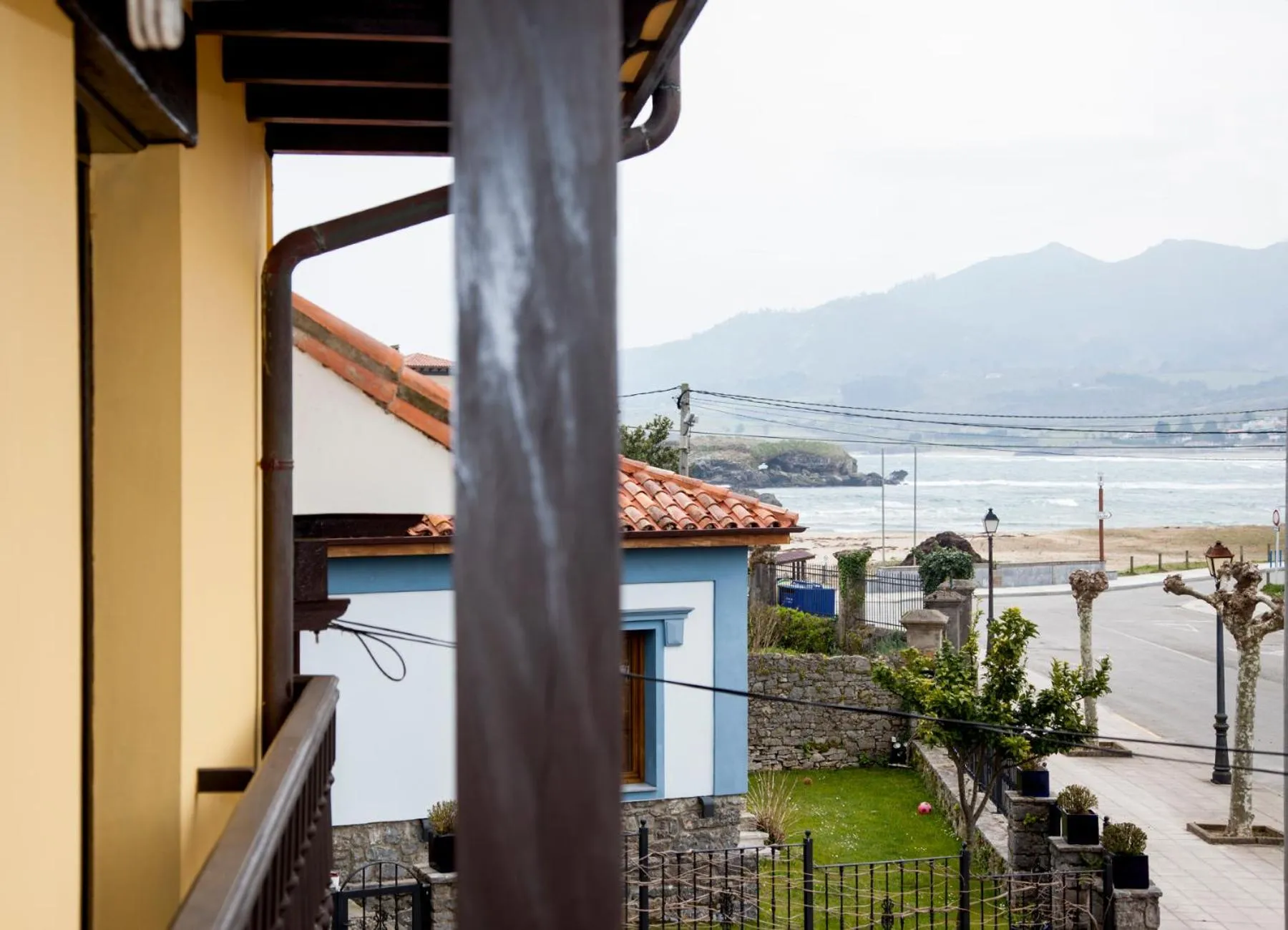 Day in Hotel The Island