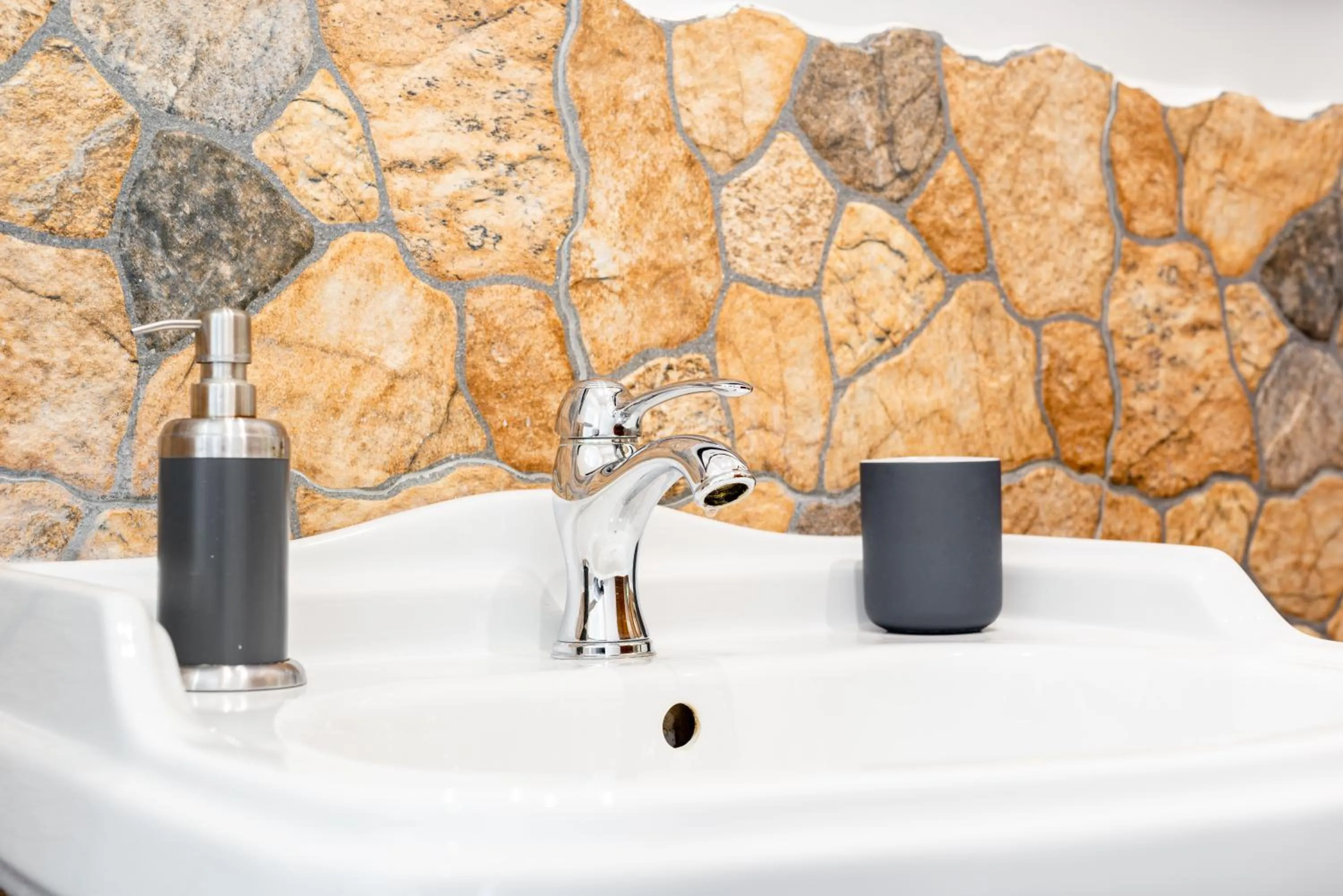 Bathroom in Dreams Roma B&B