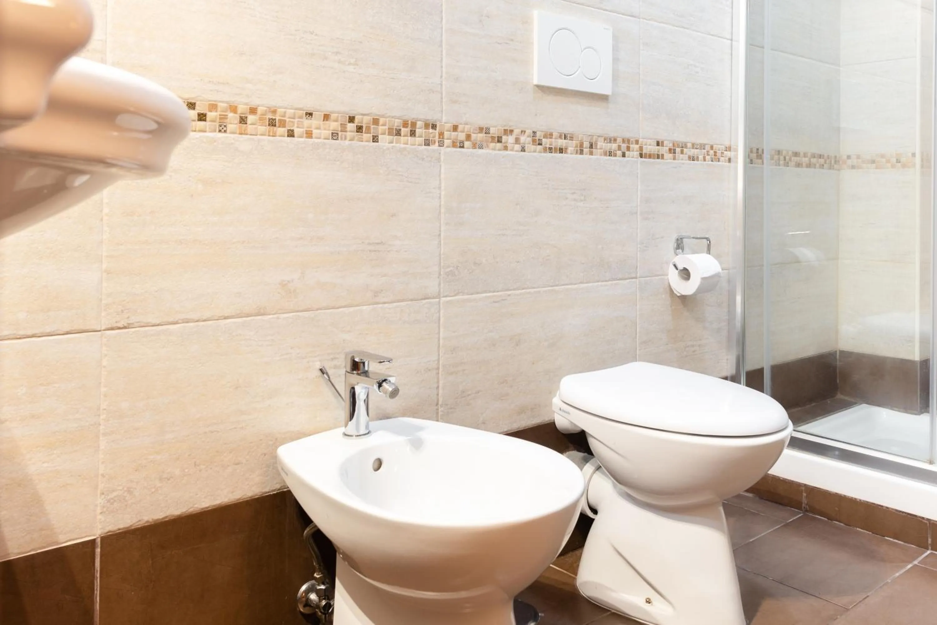 Bathroom in Dreams Roma B&B