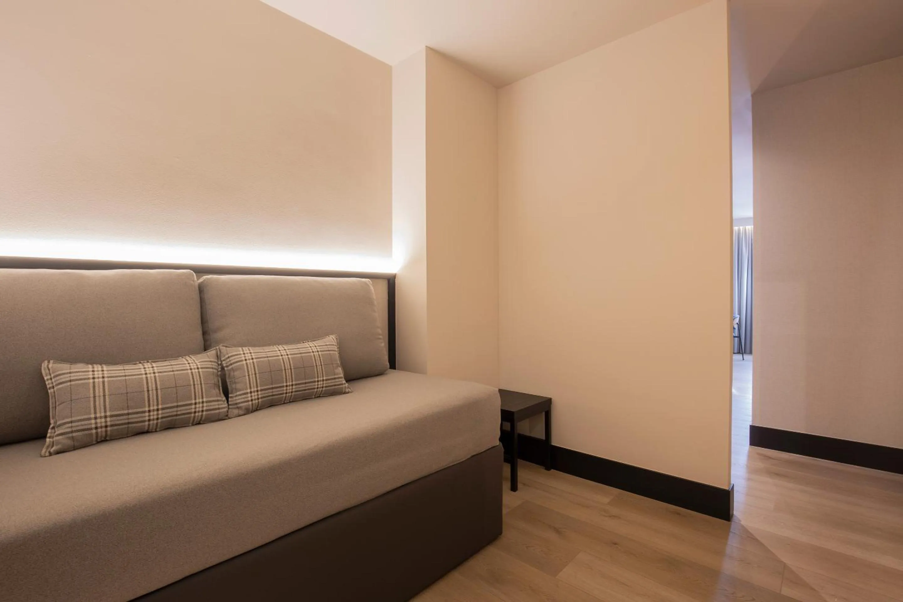 Bedroom, Bed in Hotel Màgic Pas by Nexta