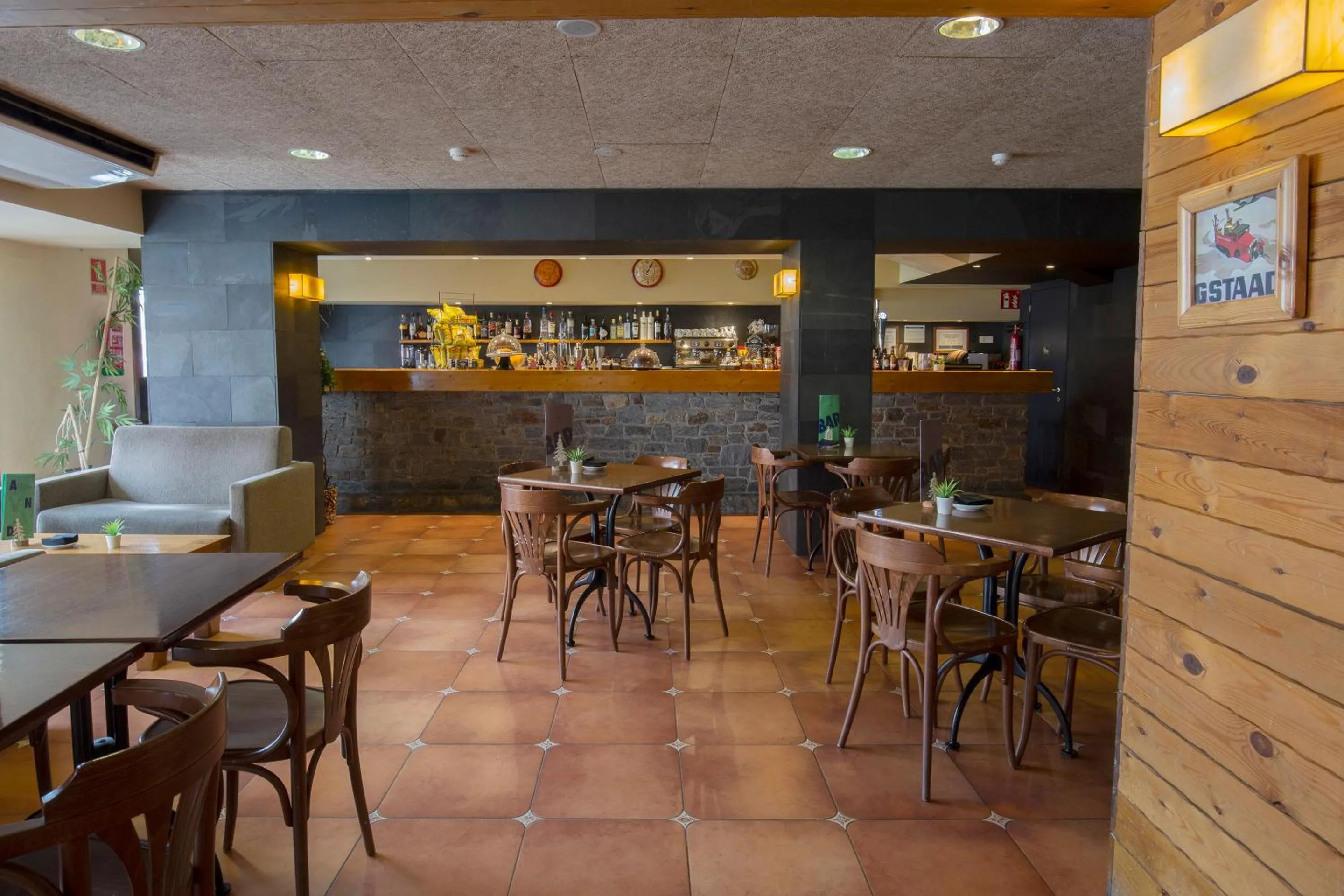 Lounge or bar in Hotel Màgic Pas by Nexta