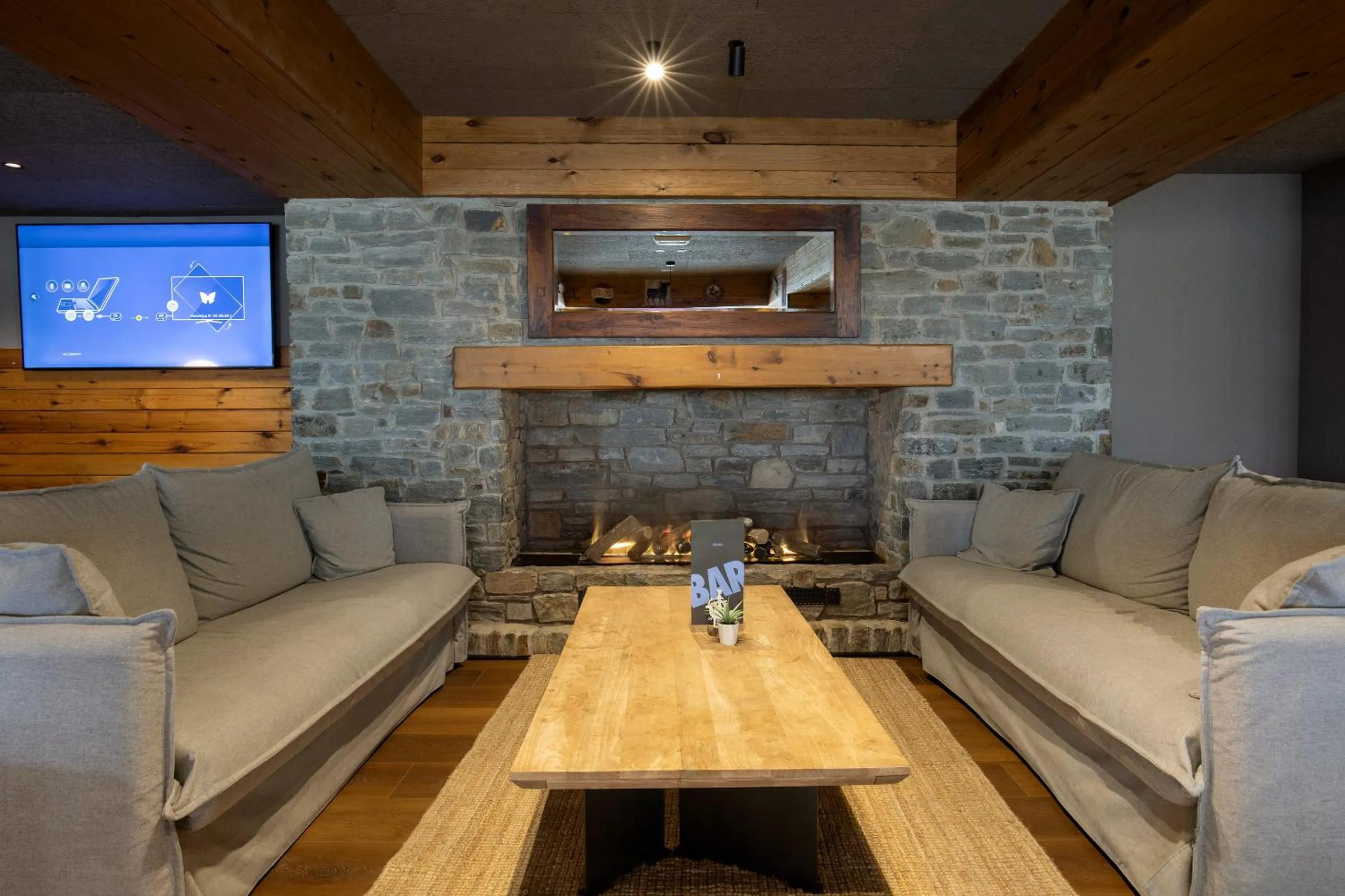 Lounge or bar in Hotel Màgic Pas by Nexta