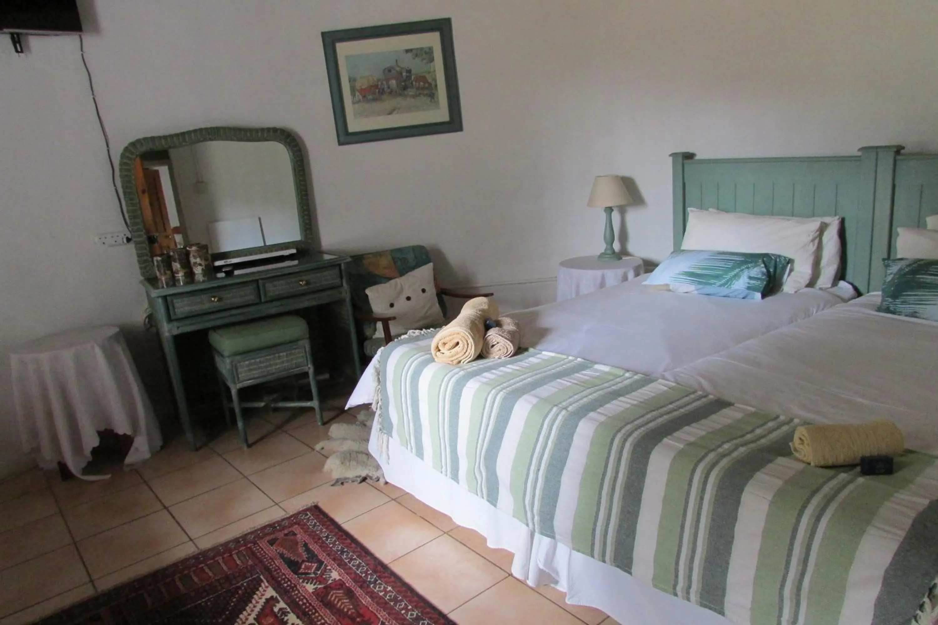 Photo of the whole room, Bed in Absolute Leisure Cottages