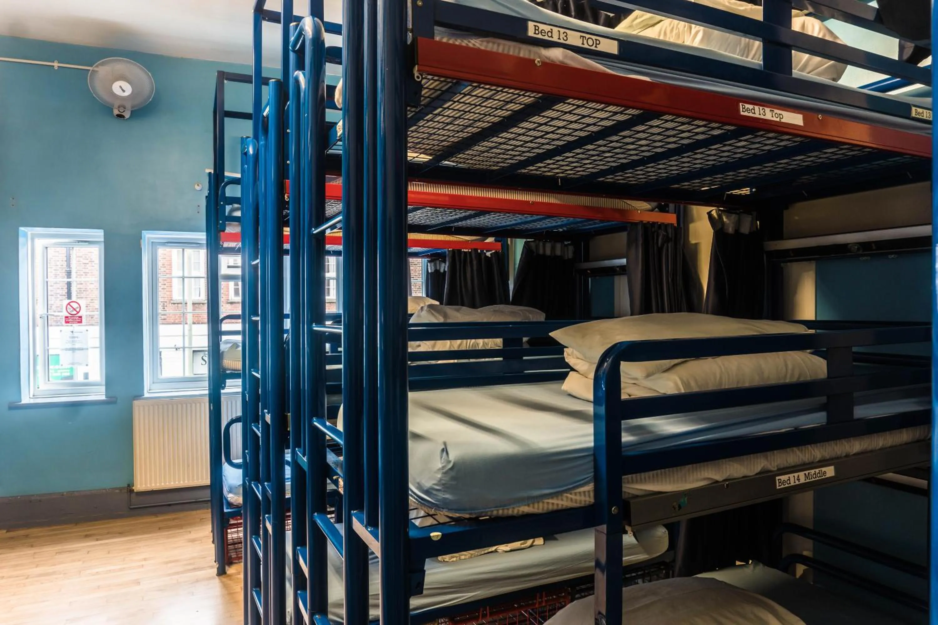 Bedroom, Bed in London Backpackers Youth Hostel 18 - 35 Years Old Only