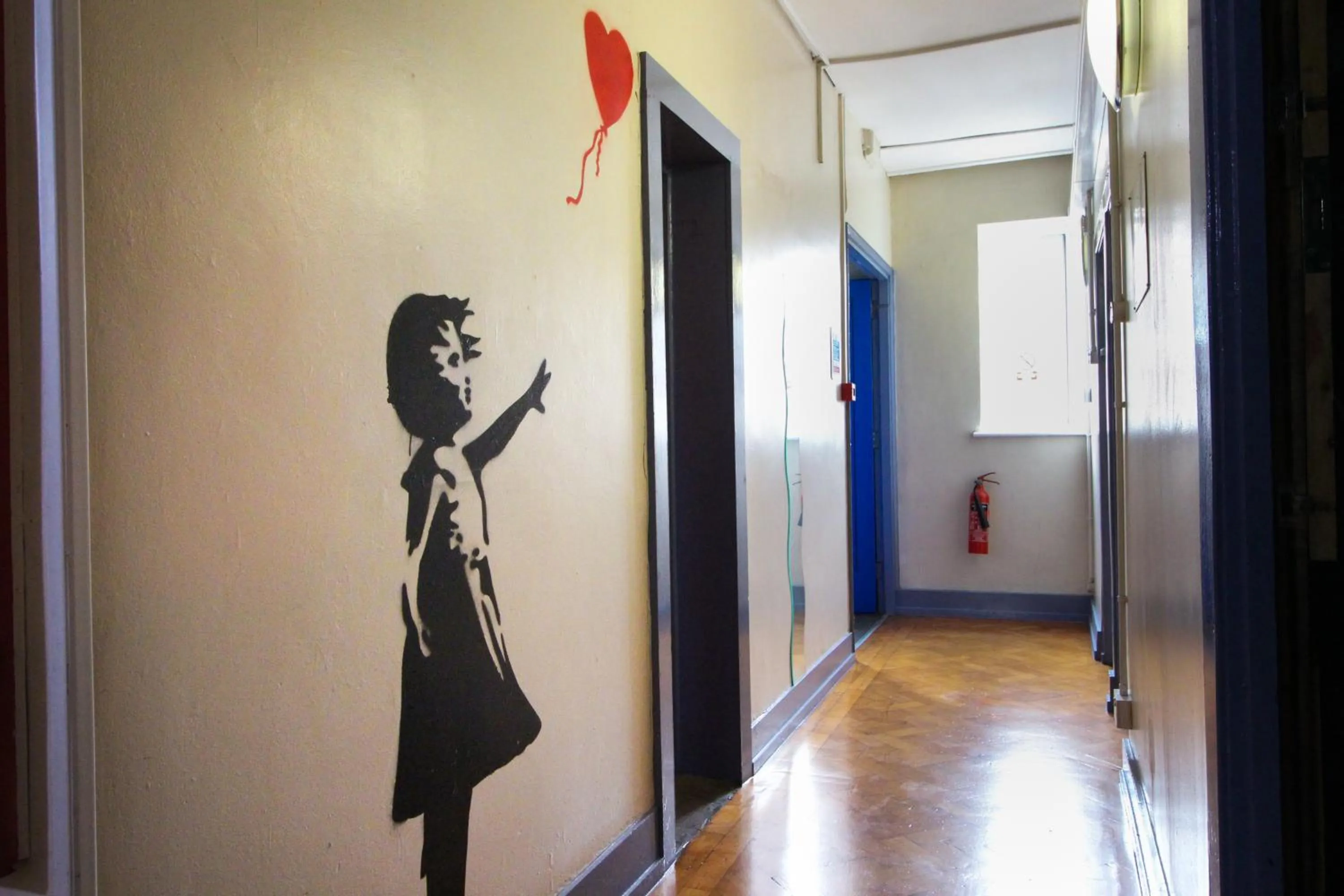 Property building in London Backpackers Youth Hostel 18 - 35 Years Old Only