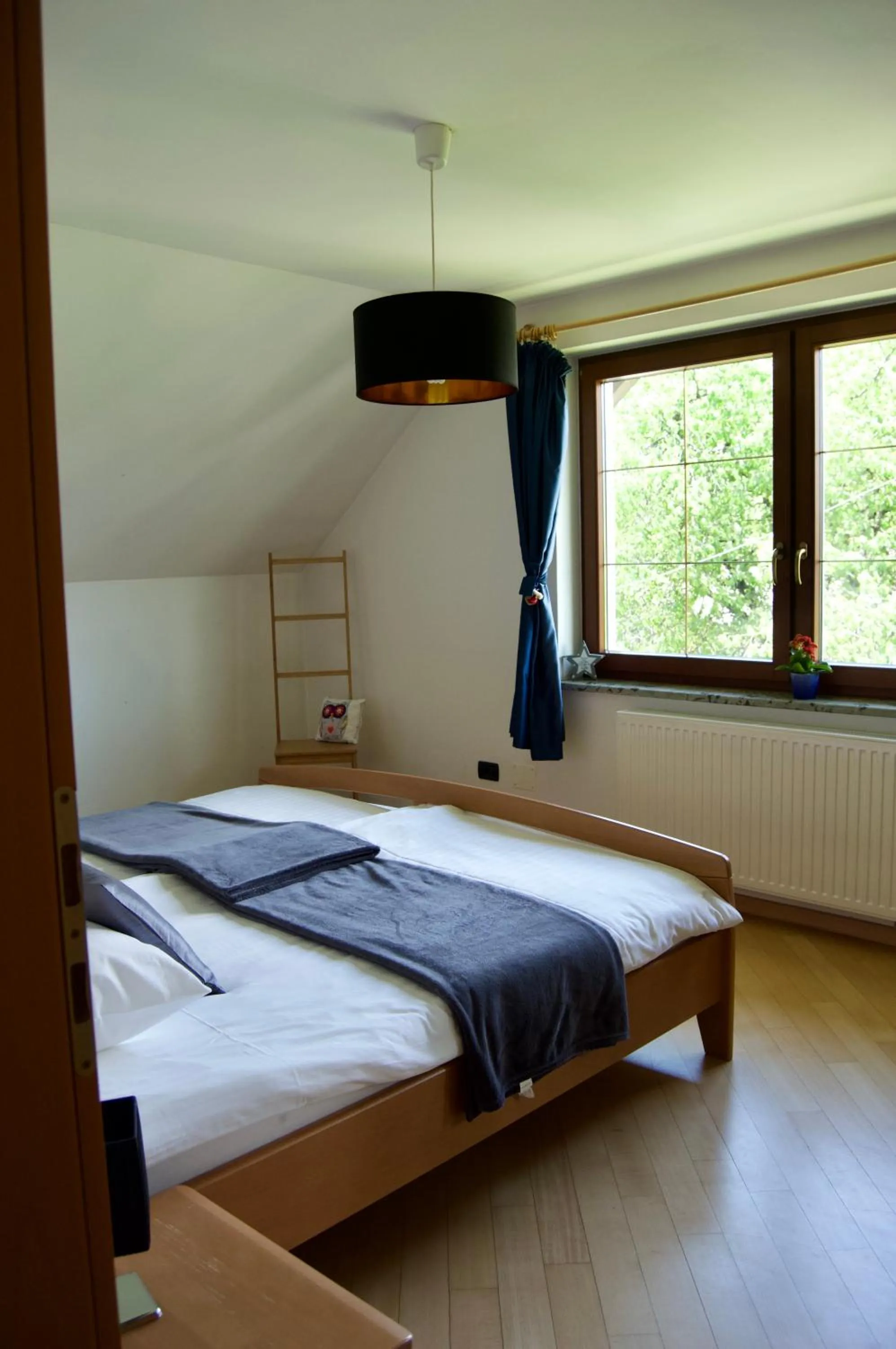 Bed in Rudi Hiti's Guest House