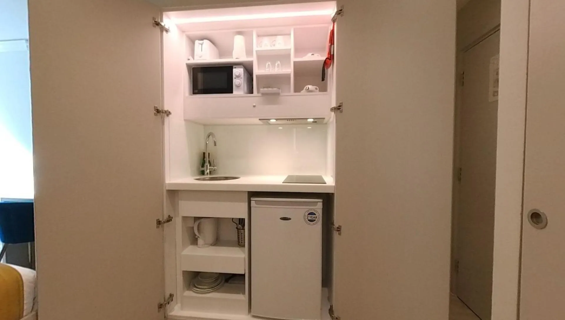 Kitchen or kitchenette in NOX Kensington