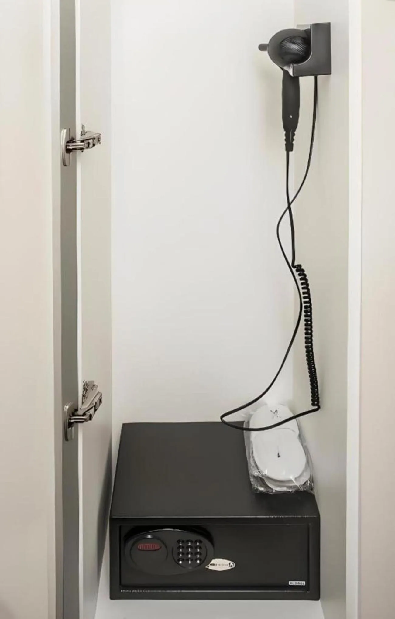 hair dryier in NOX Kensington