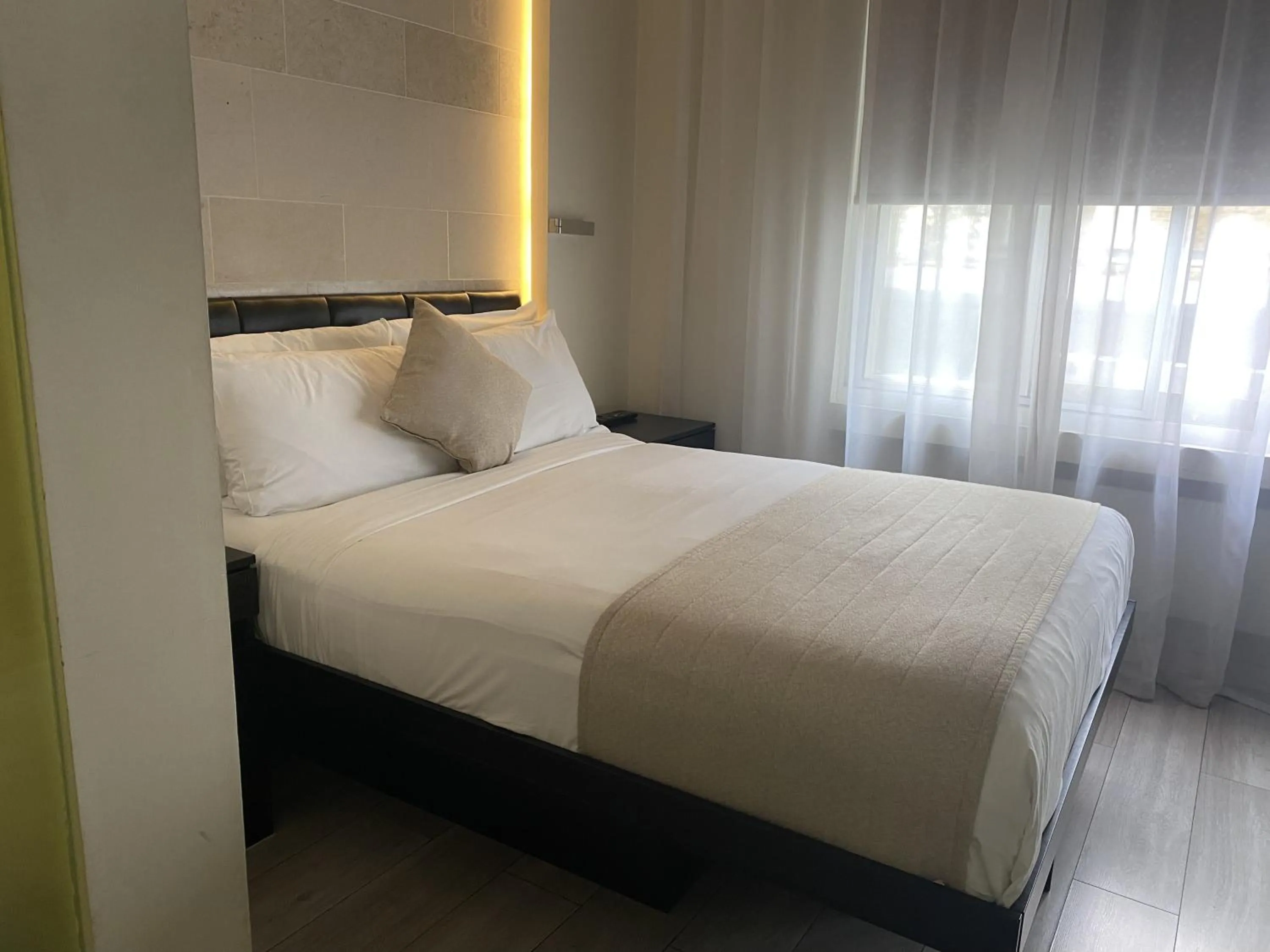 Bed in NOX Kensington