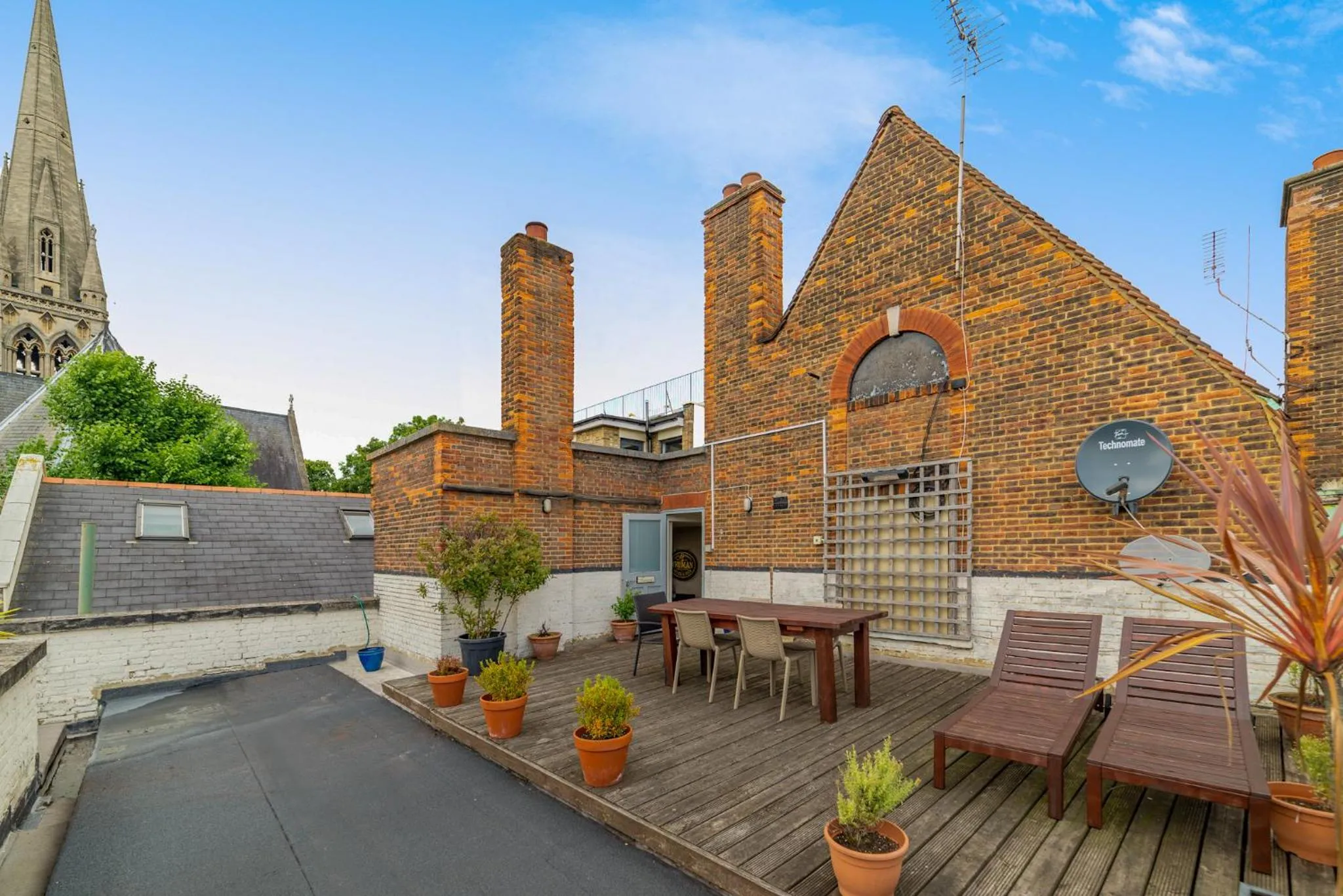Balcony/Terrace in Rose and Crown Stoke Newington
