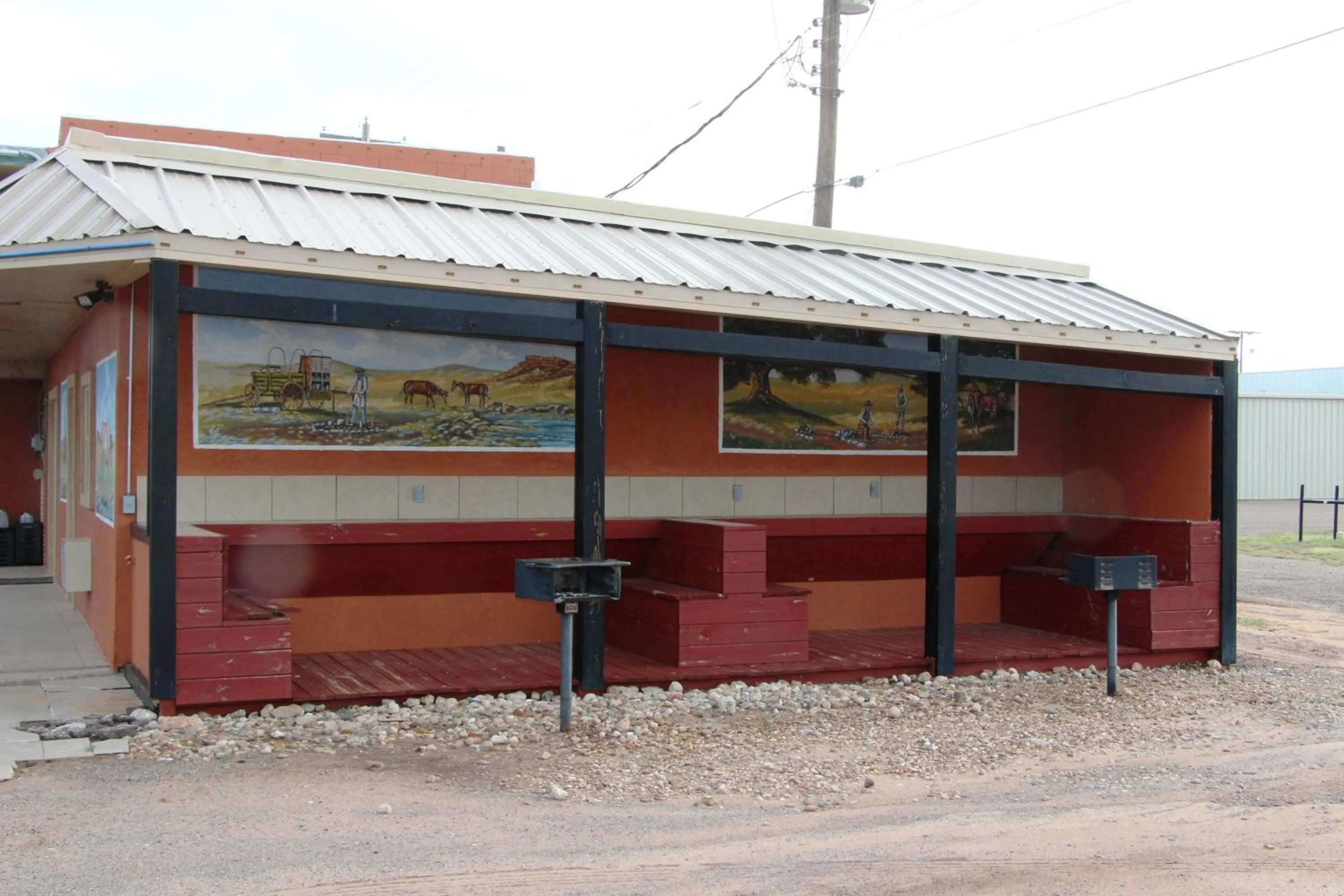 BBQ facilities in Western Motel