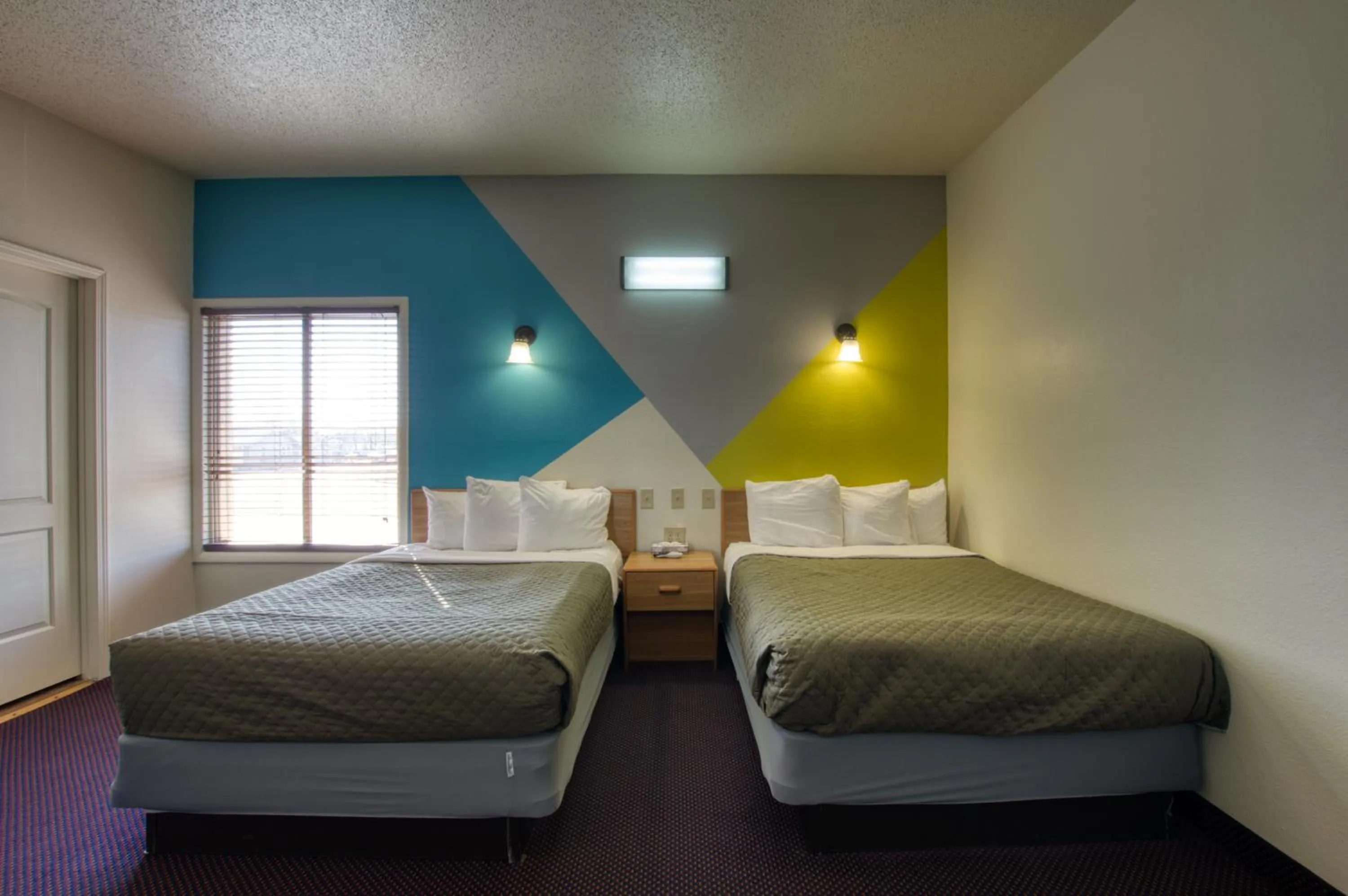 Bedroom, Bed in Western Motel