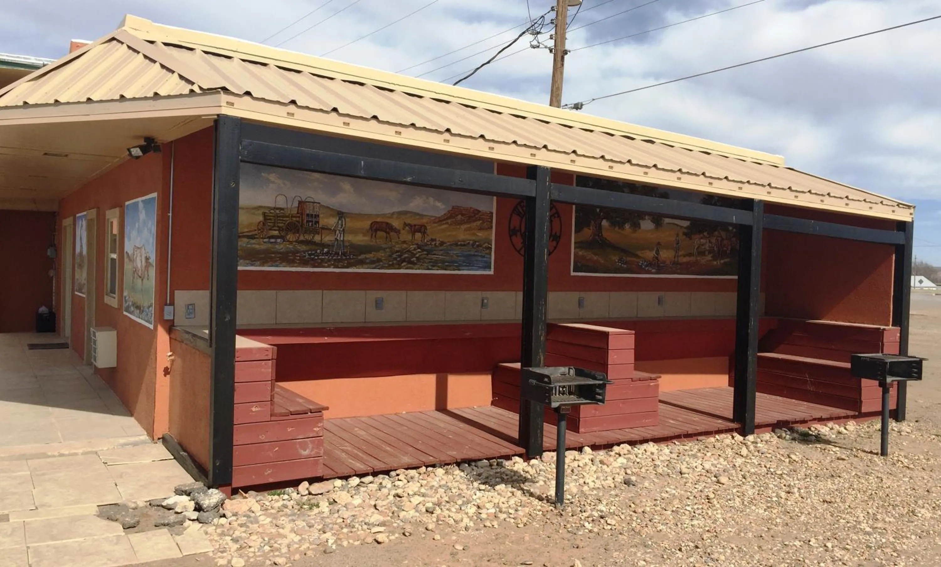 BBQ facilities in Western Motel
