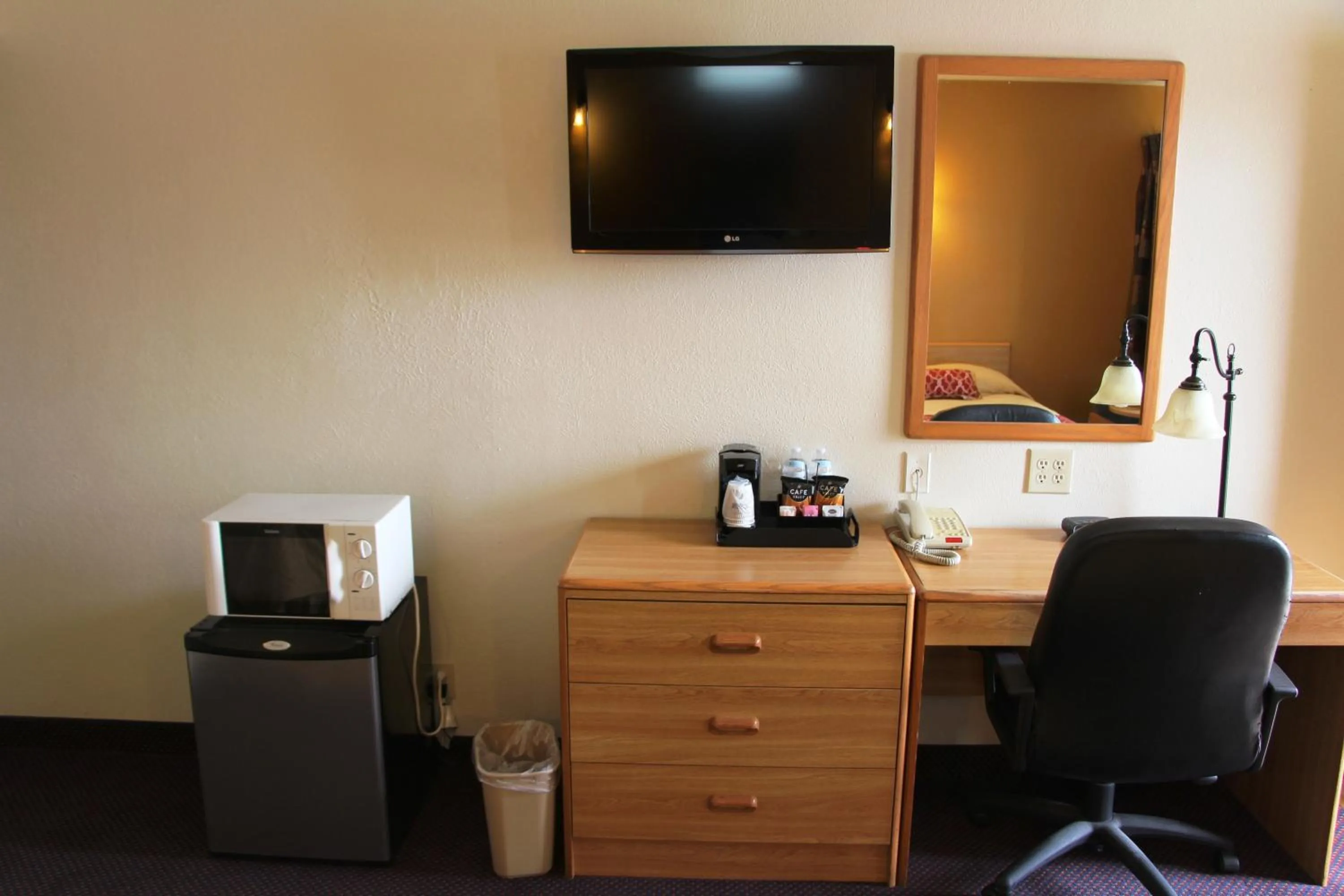 TV and multimedia in Western Motel