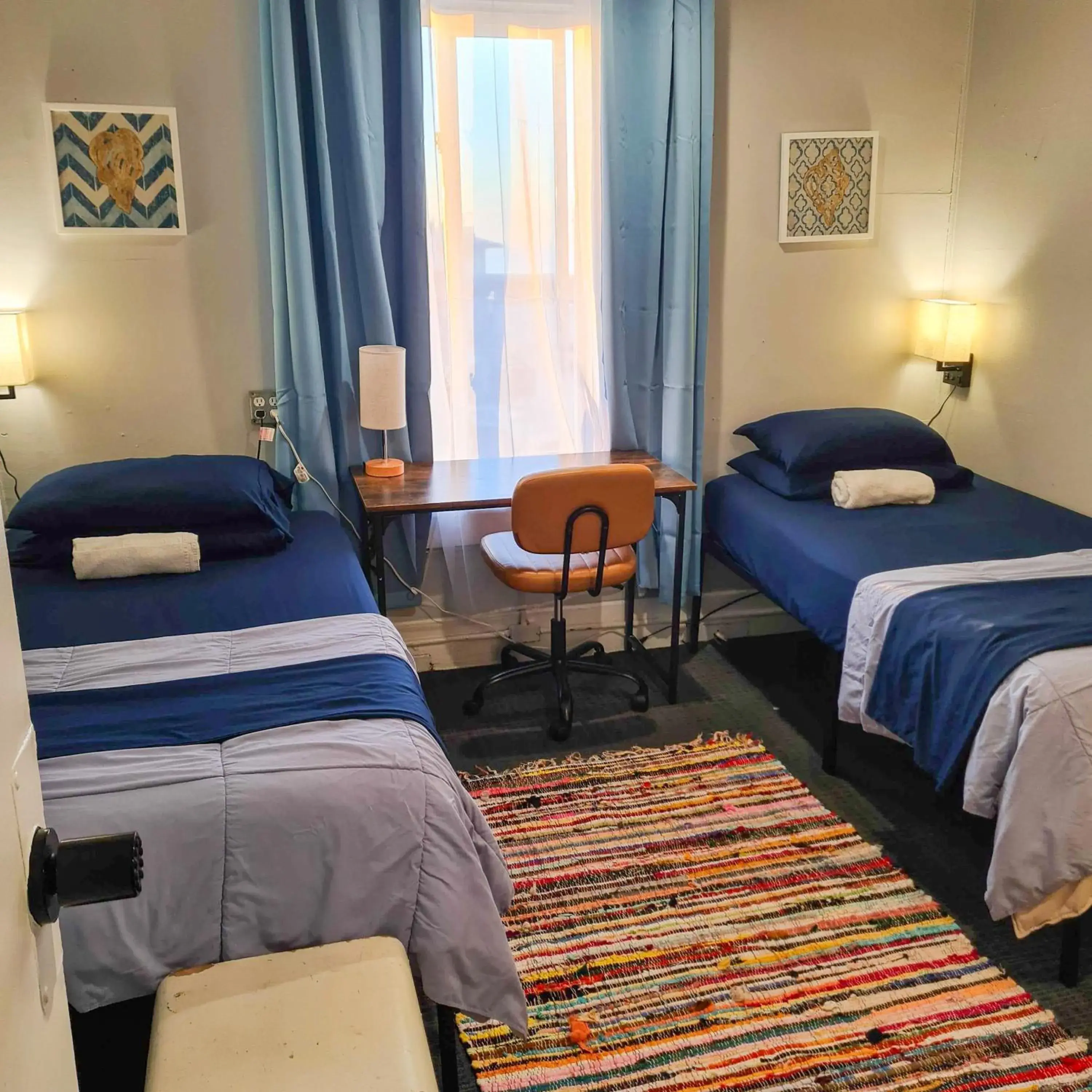 Deluxe Twin Room with Sea View in ITH Hermosa Beach Surf Hostel LAX Deluxe Twin Room with Sea View in ITH Hermosa Beach Surf Hostel LAX