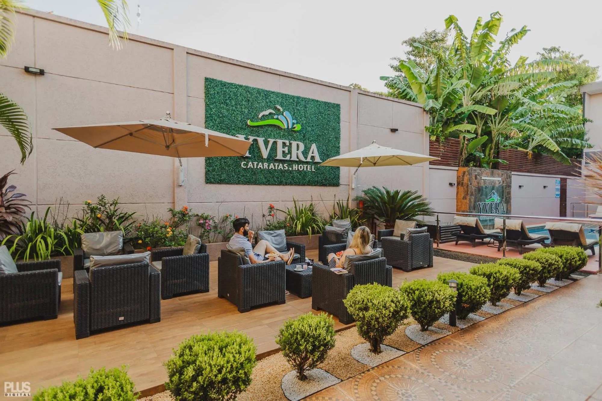 Garden in Hotel Yvera Cataratas