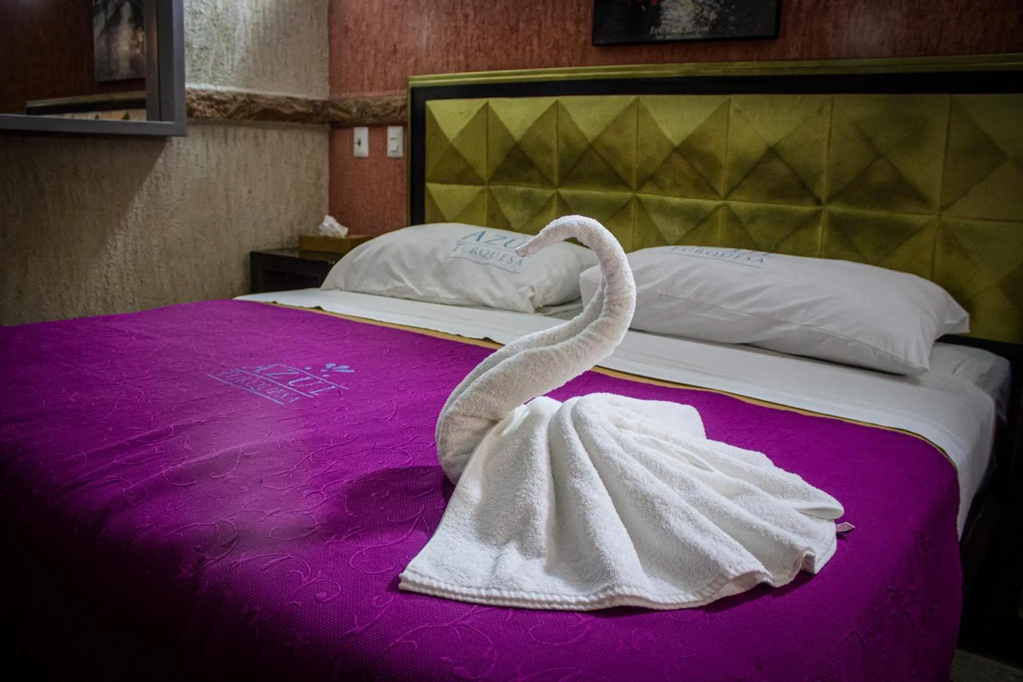 Bed in Azul Turquesa