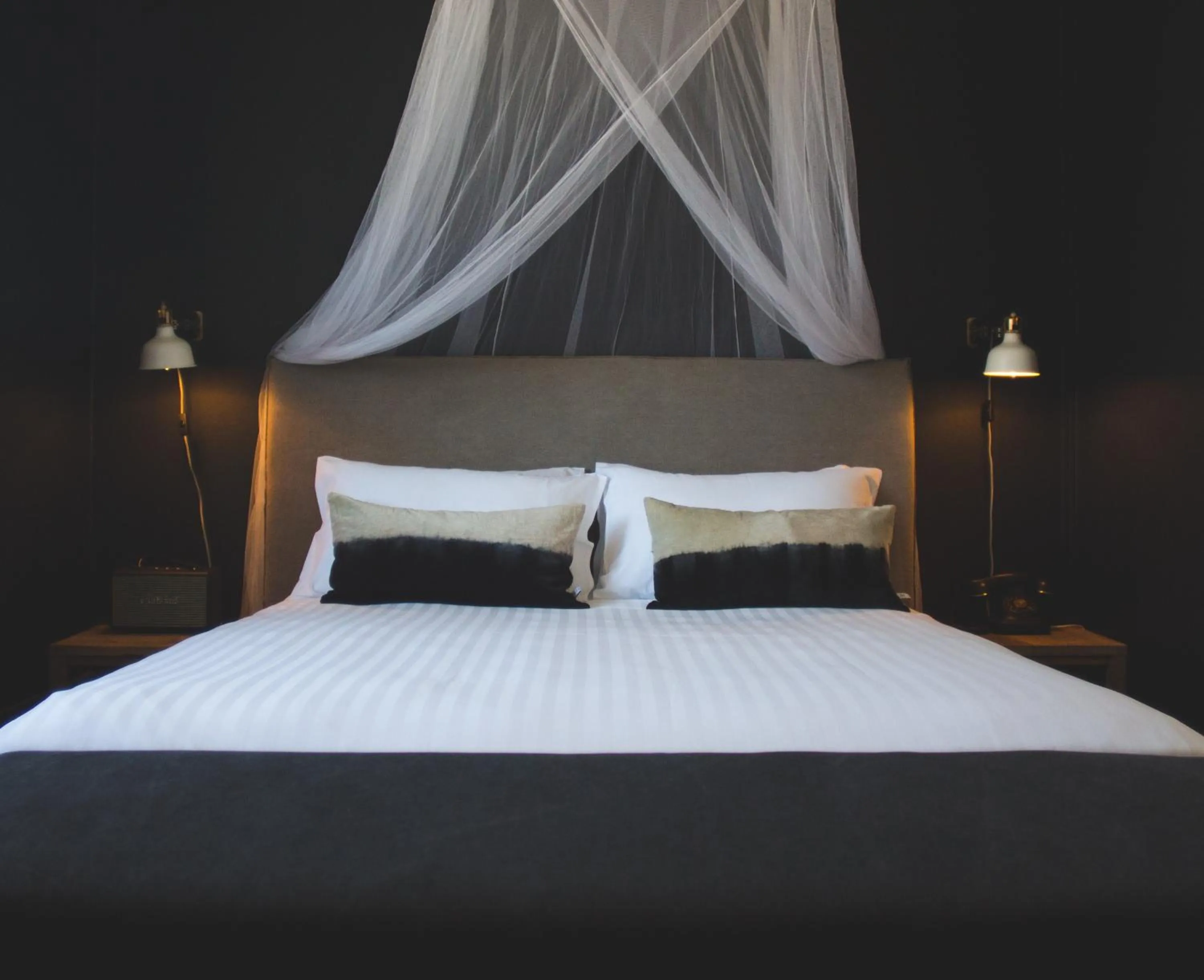 Shower, Bed in Hotel Palisade