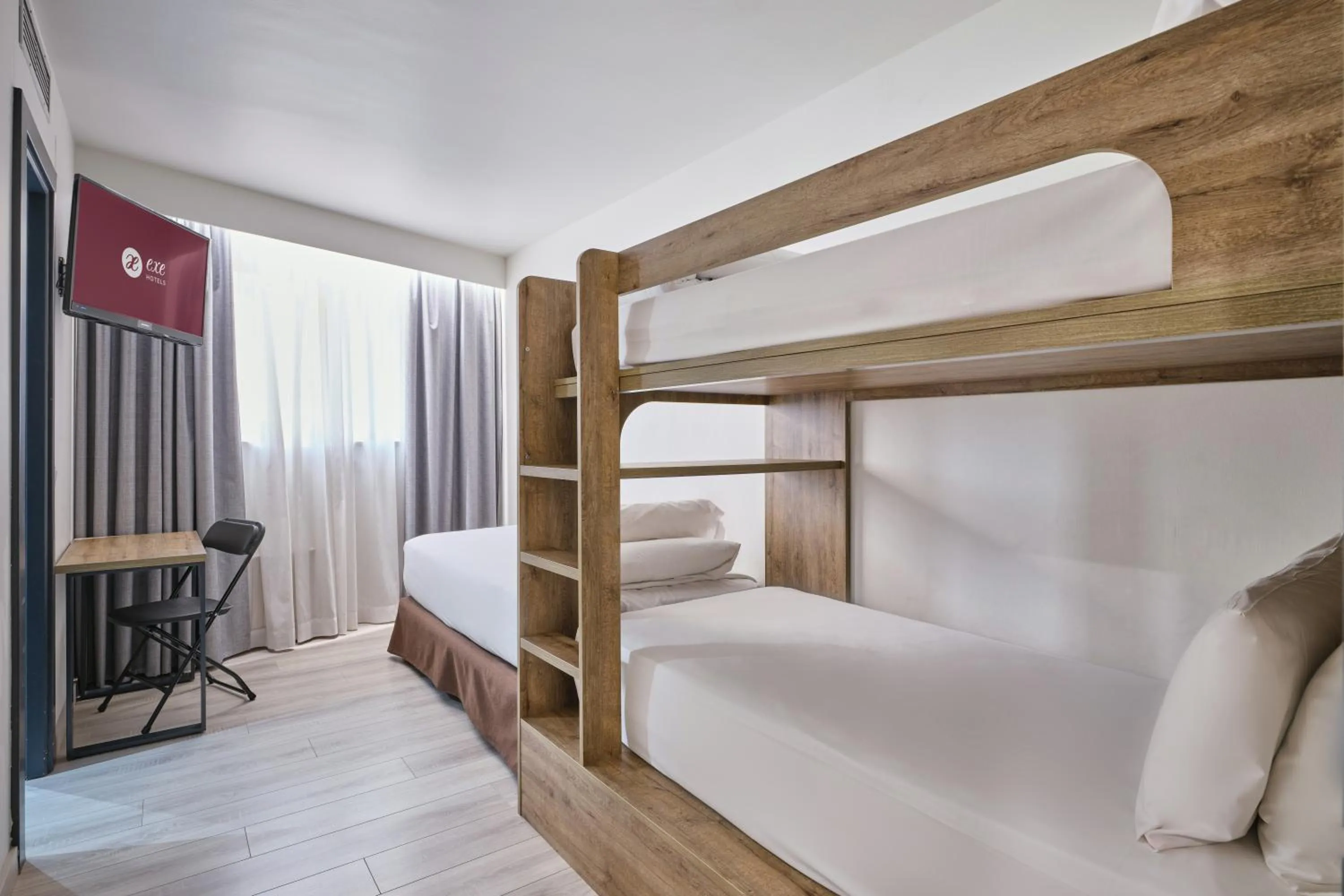 Bedroom, Bed in Exe Prisma