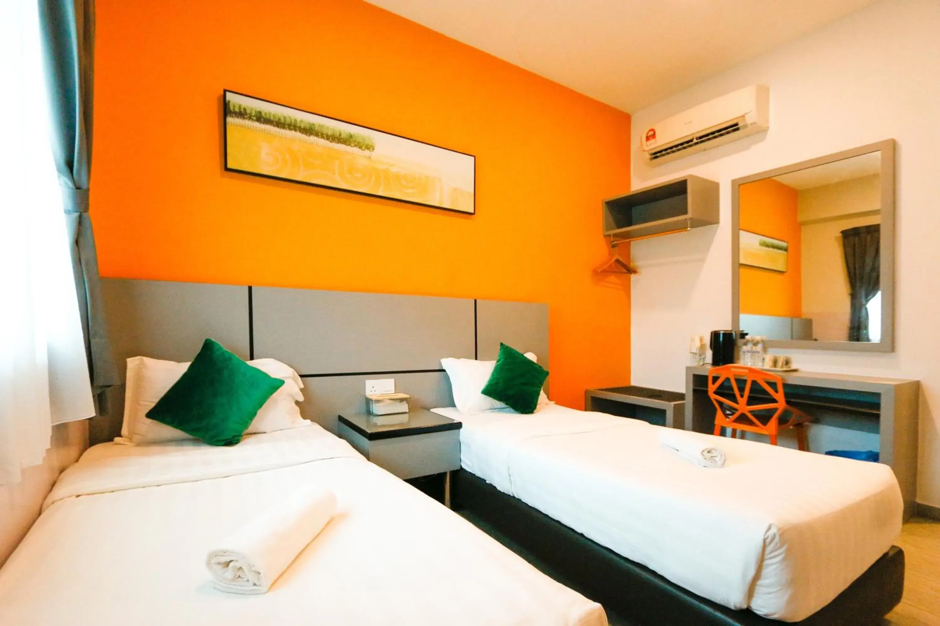 Deluxe Twin Room in Travelland Hotel Deluxe Twin Room in Travelland Hotel