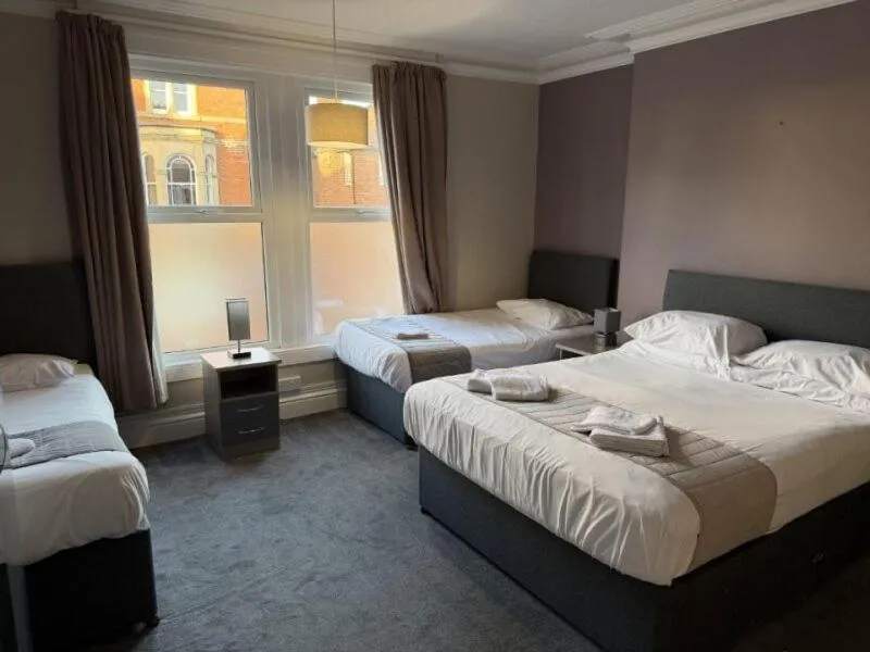 Bed in The Avenue Hotel